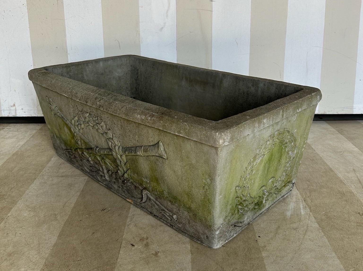 Jardinière en pierre moulée de style néoclassique français du 19e siècle et du début du 20e siècle