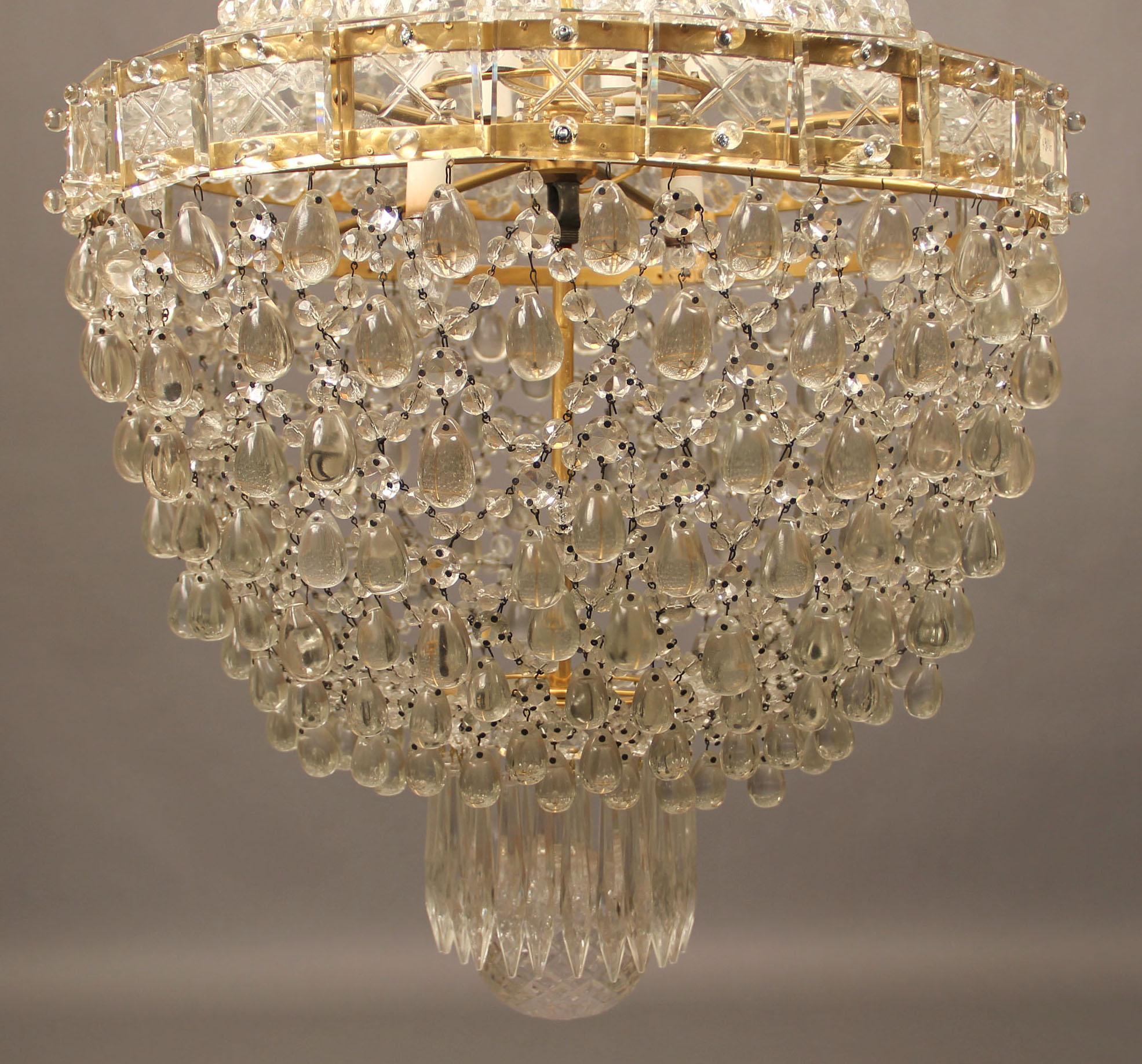 Belle Époque Late 19th/Early 20th Century Gilt Bronze and Beaded EightLight Basket Chandelier For Sale