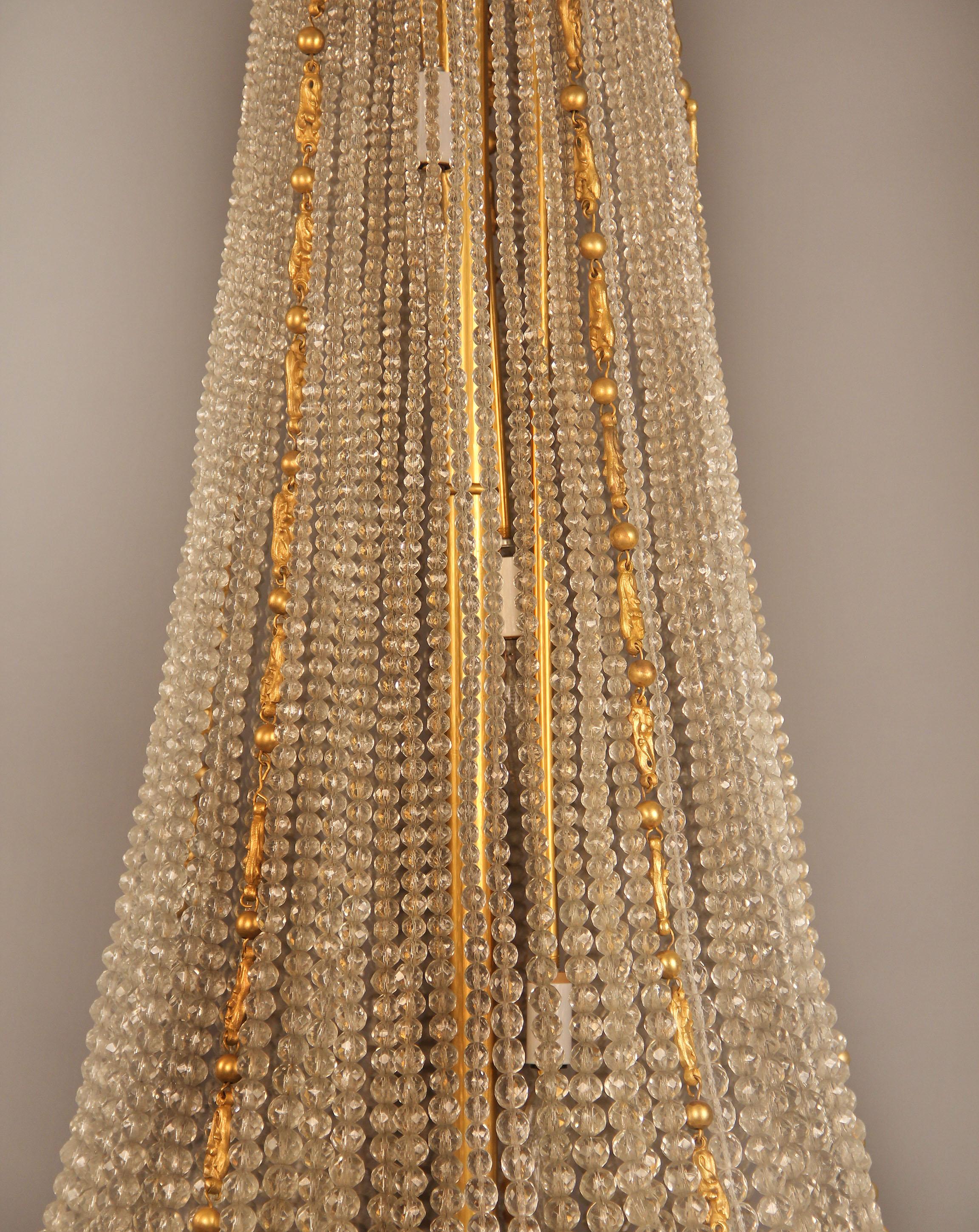Francese Late 19th/Early 20th Century Gilt Bronze and Beaded Twenty Light Chandelier in vendita