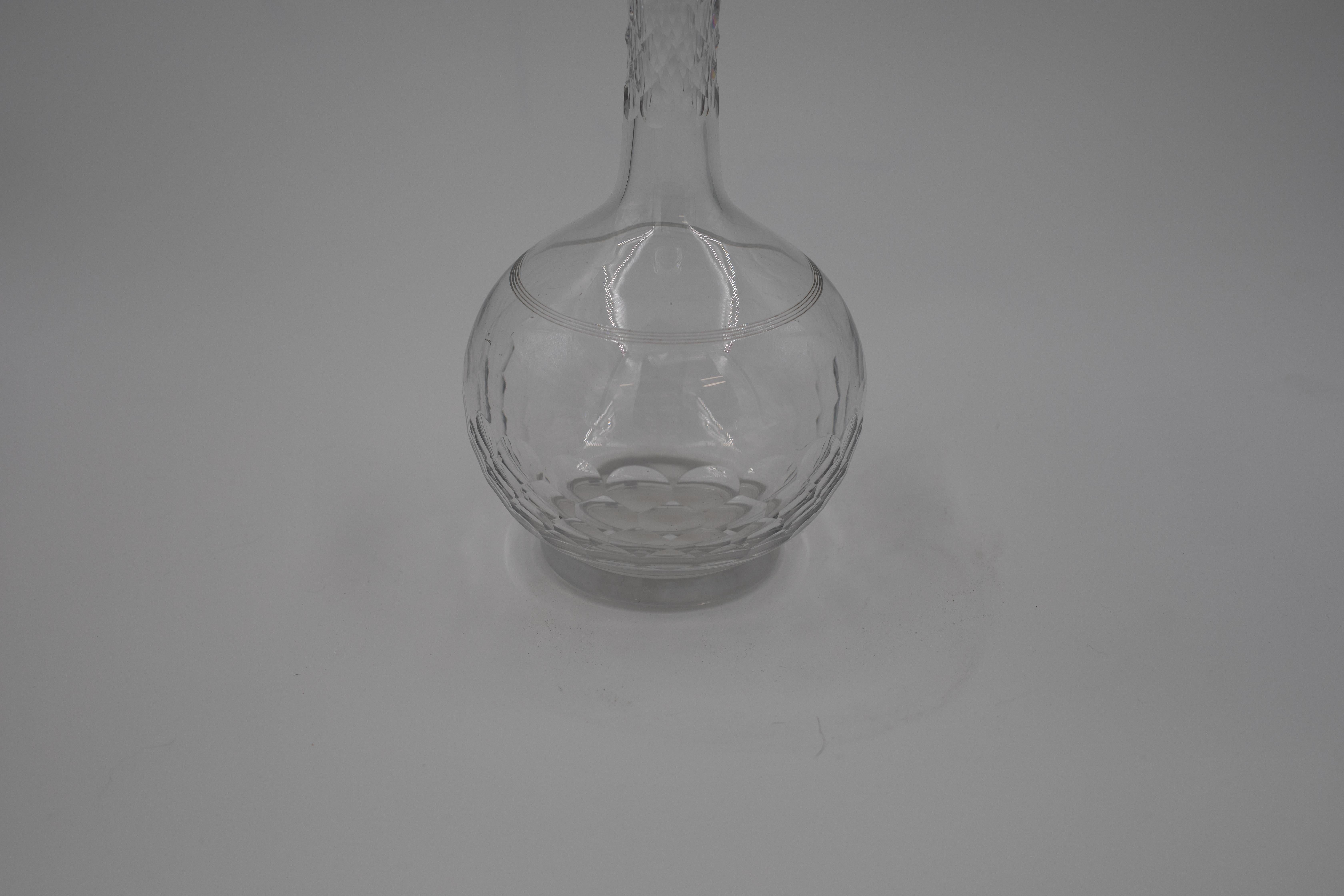 20ième siècle Carafe en verre soufflé à la main de la fin du 19e siècle au début du 20e siècle en vente