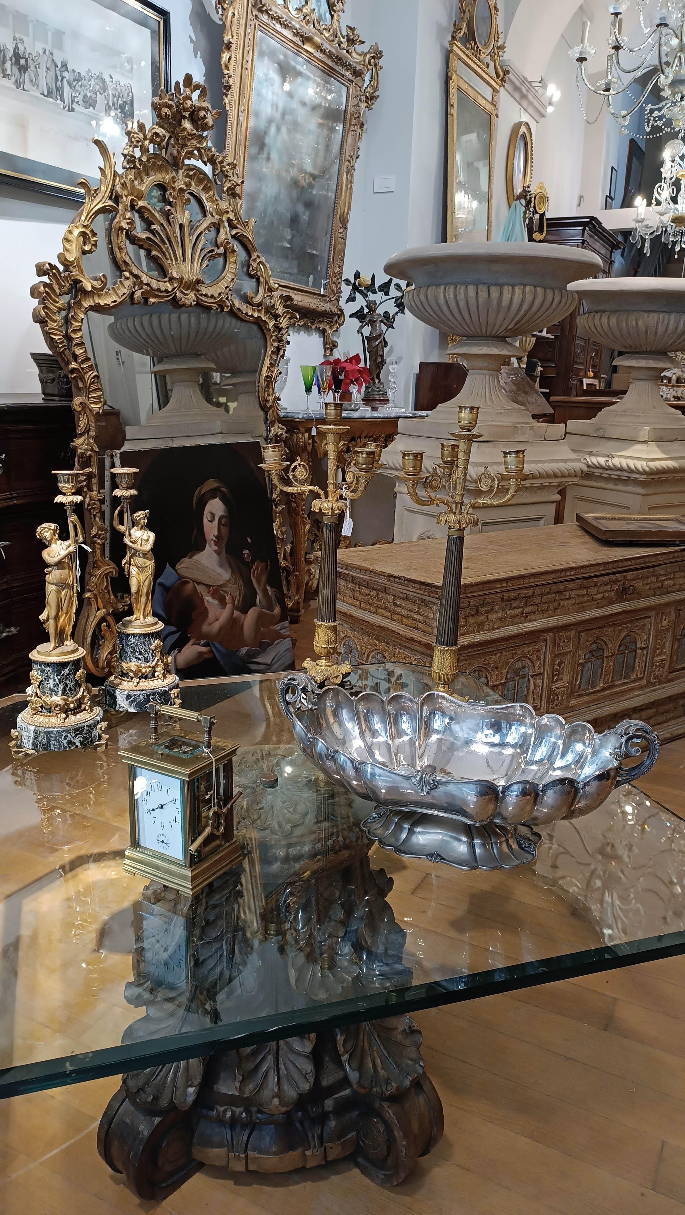 LATE 19th-EARLY 20th CENTURY ITALIAN SILVER CENTERPIECE For Sale 3