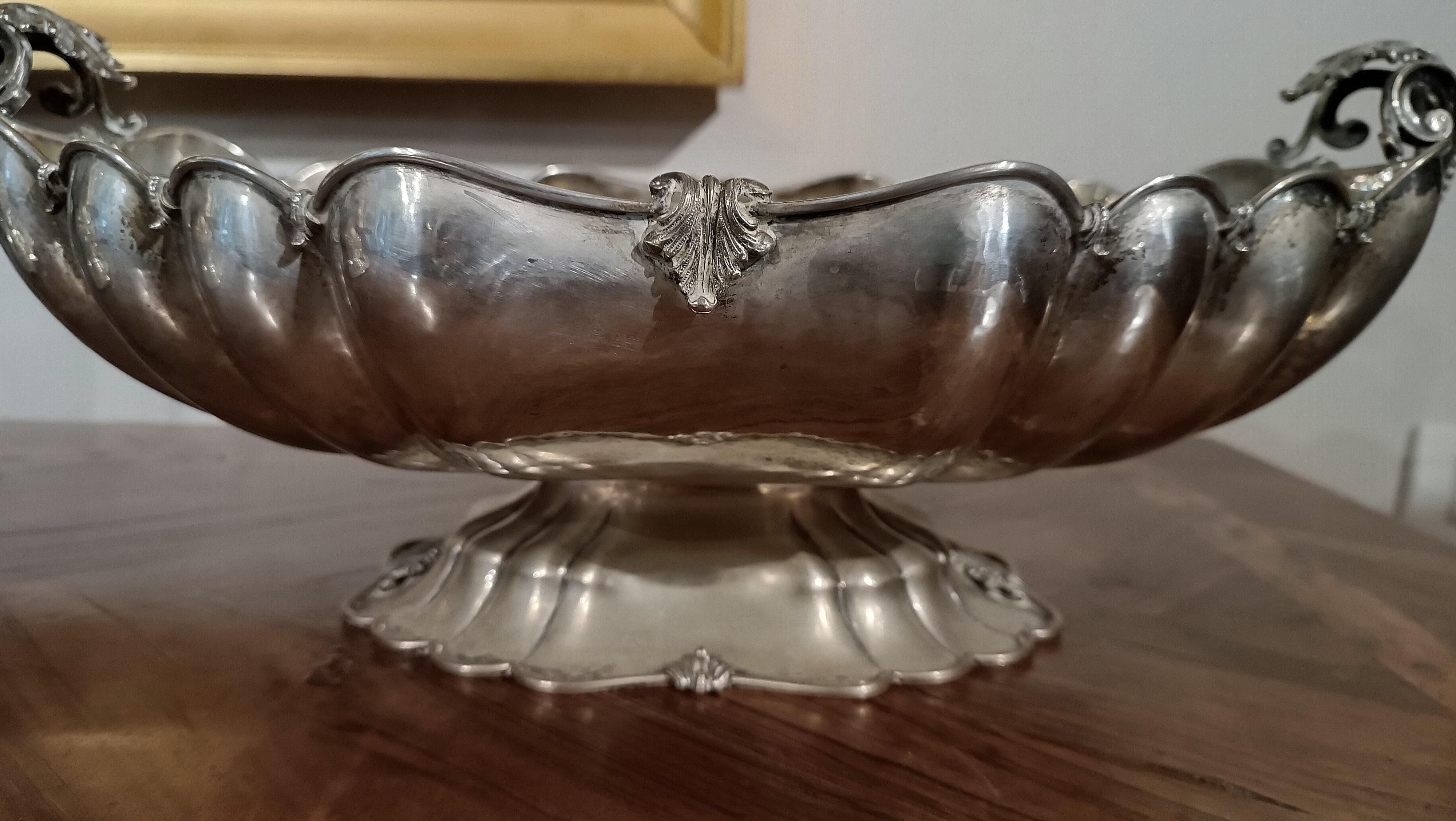 Silver LATE 19th-EARLY 20th CENTURY ITALIAN SILVER CENTERPIECE For Sale