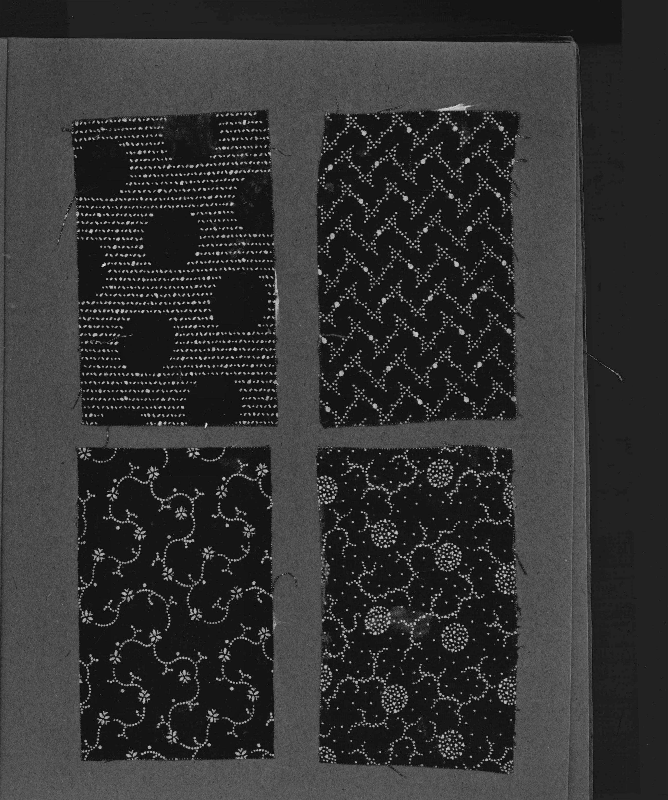 Late 19th Early 20th Century Japanese Textile Swatch Book, Komon  (Book) In Good Condition For Sale In North Yorkshire, GB