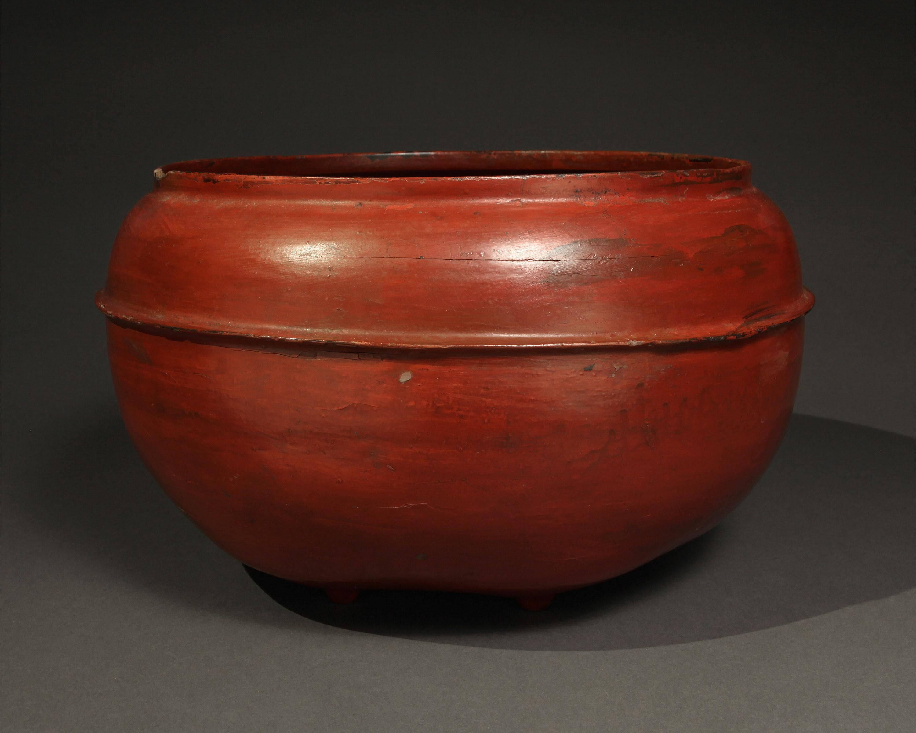Late 19th-early 20th century red lacquer container from Burma.



   