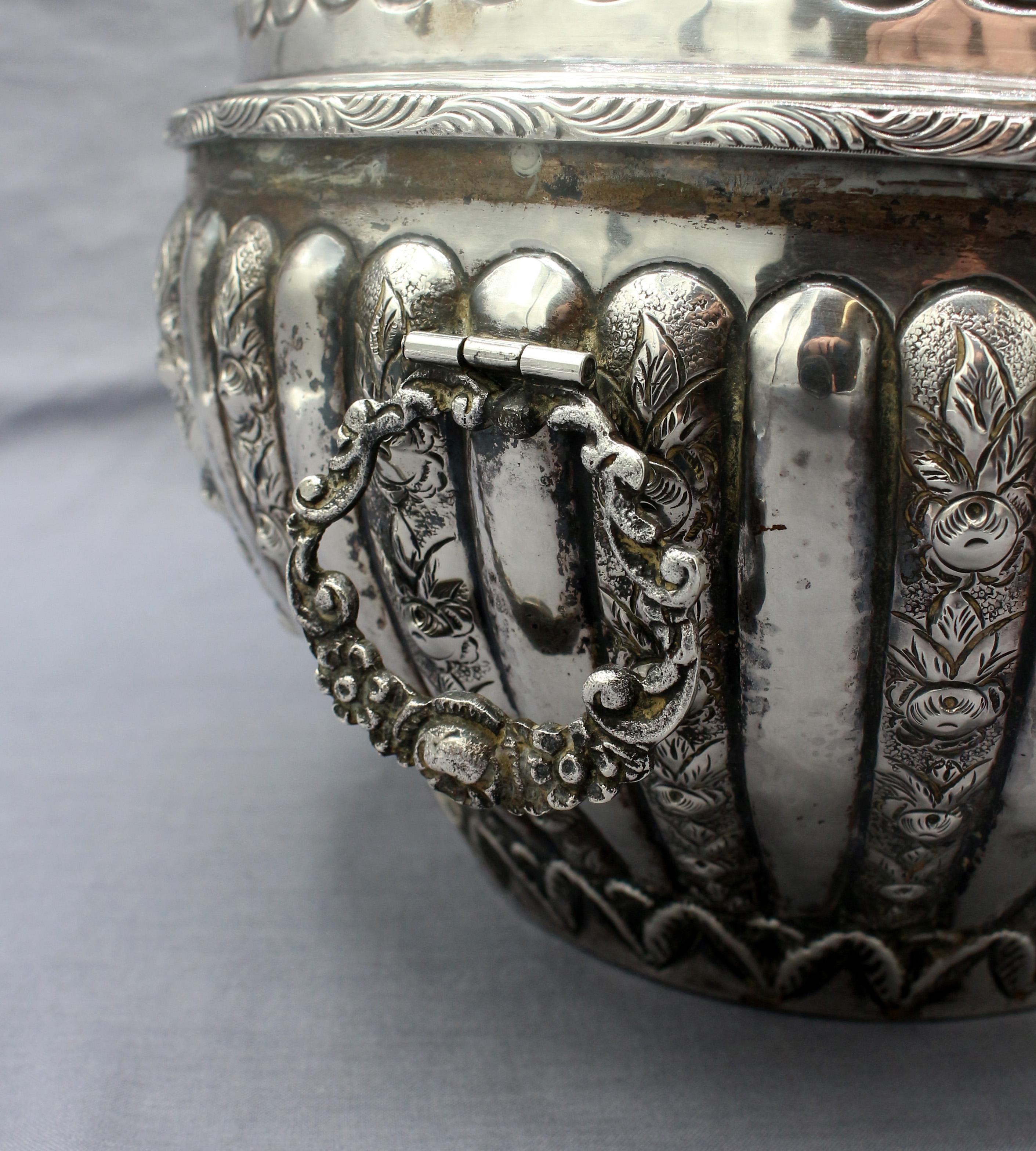 Late 19th-Early 20th Century Ottoman Empire Silver Jewelry Casket For Sale 6