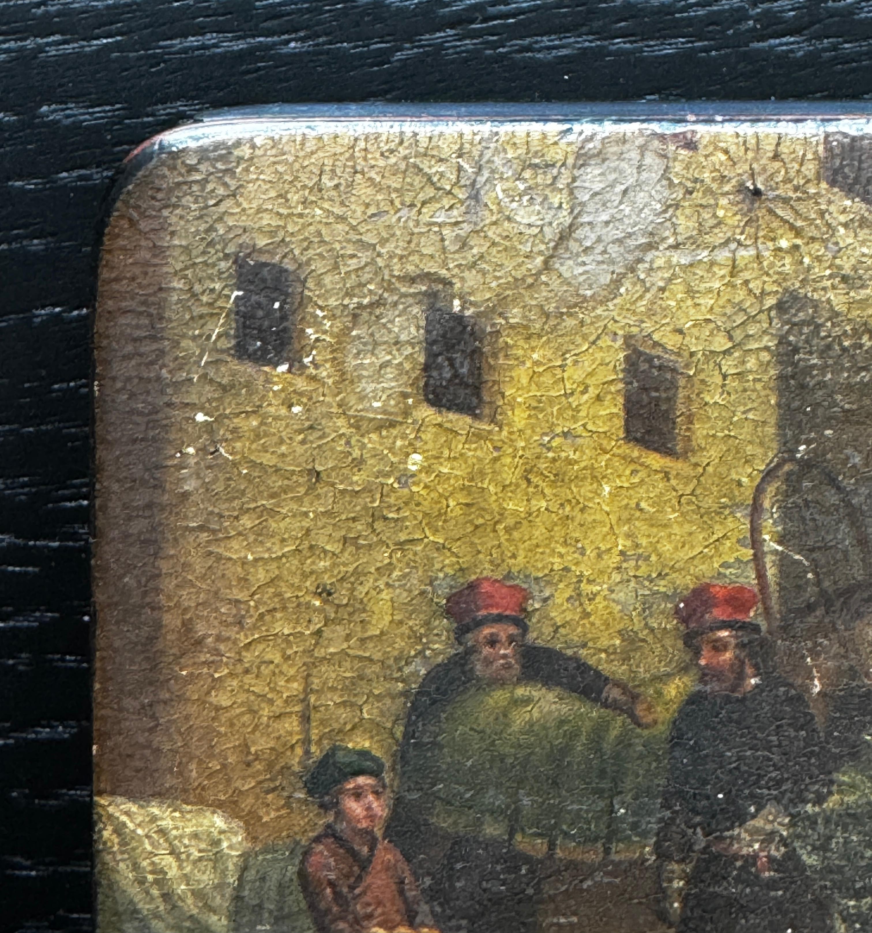 Late 19th - Early 20th Century Russian Lacquered Paper Mache Snuff Box For Sale 3