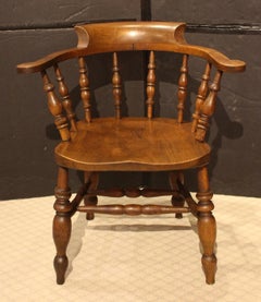 Ende des 19. bis Anfang des 20. Jahrhunderts Satz von 4 Windsor-Sesseln