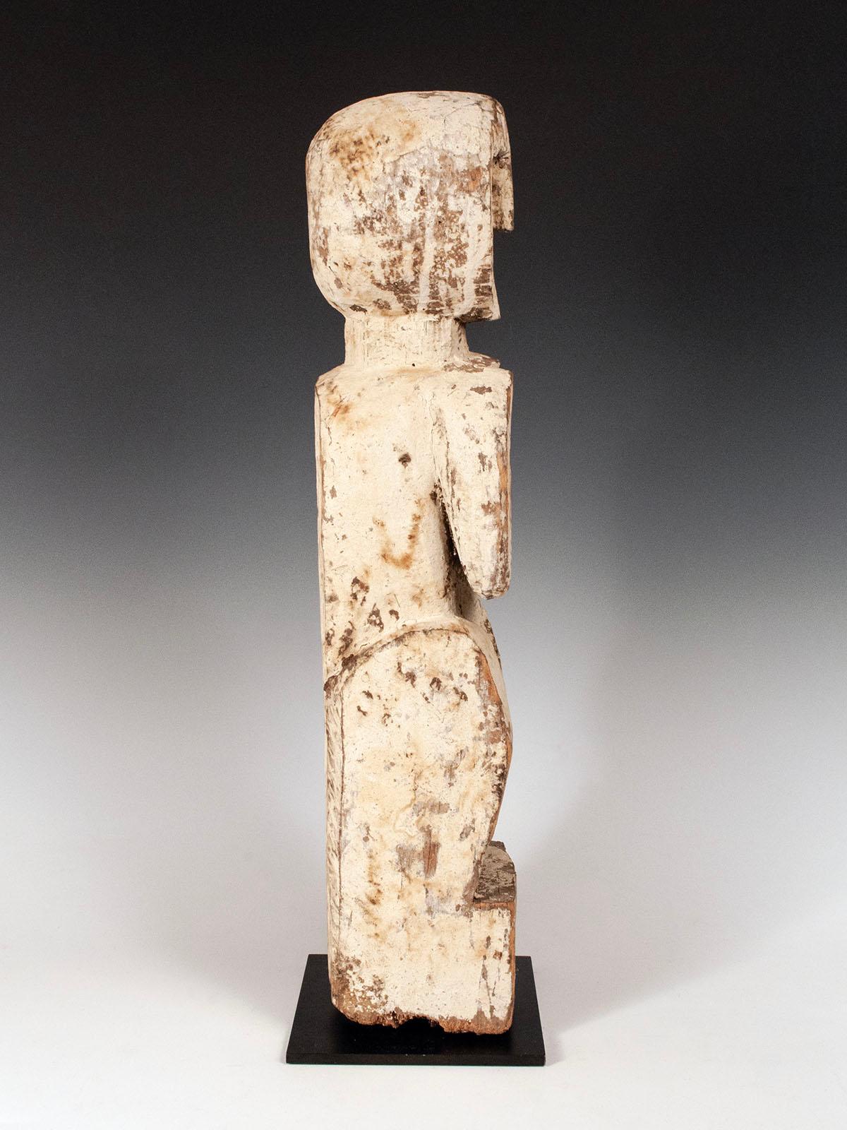 Nepalese Late 19th/Early 20th Century White Tribal Wood Figure for Protection, Nepal For Sale