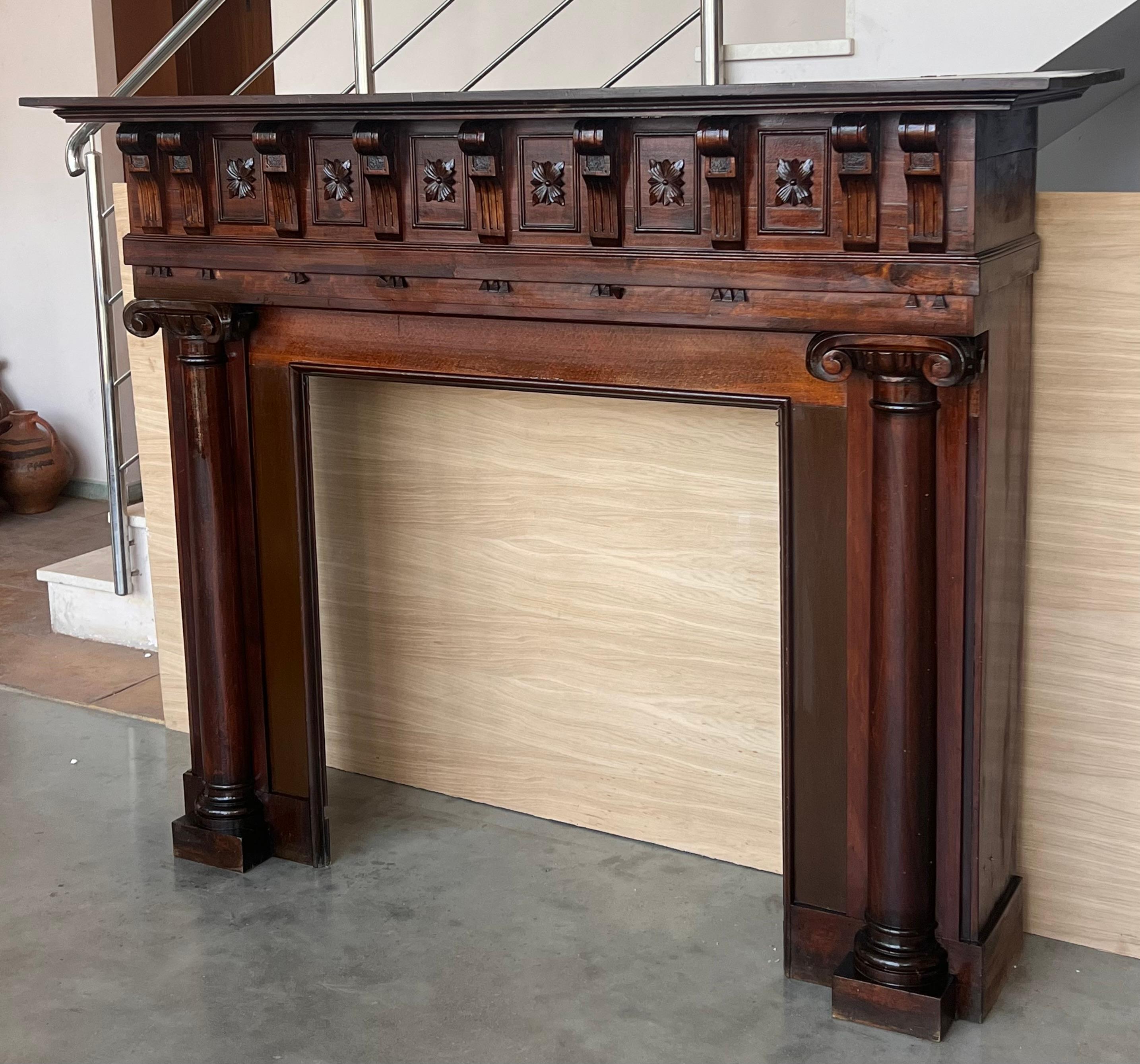Late 19th Edwardian Style Oak Fire Mantel, Spain In Good Condition For Sale In Miami, FL
