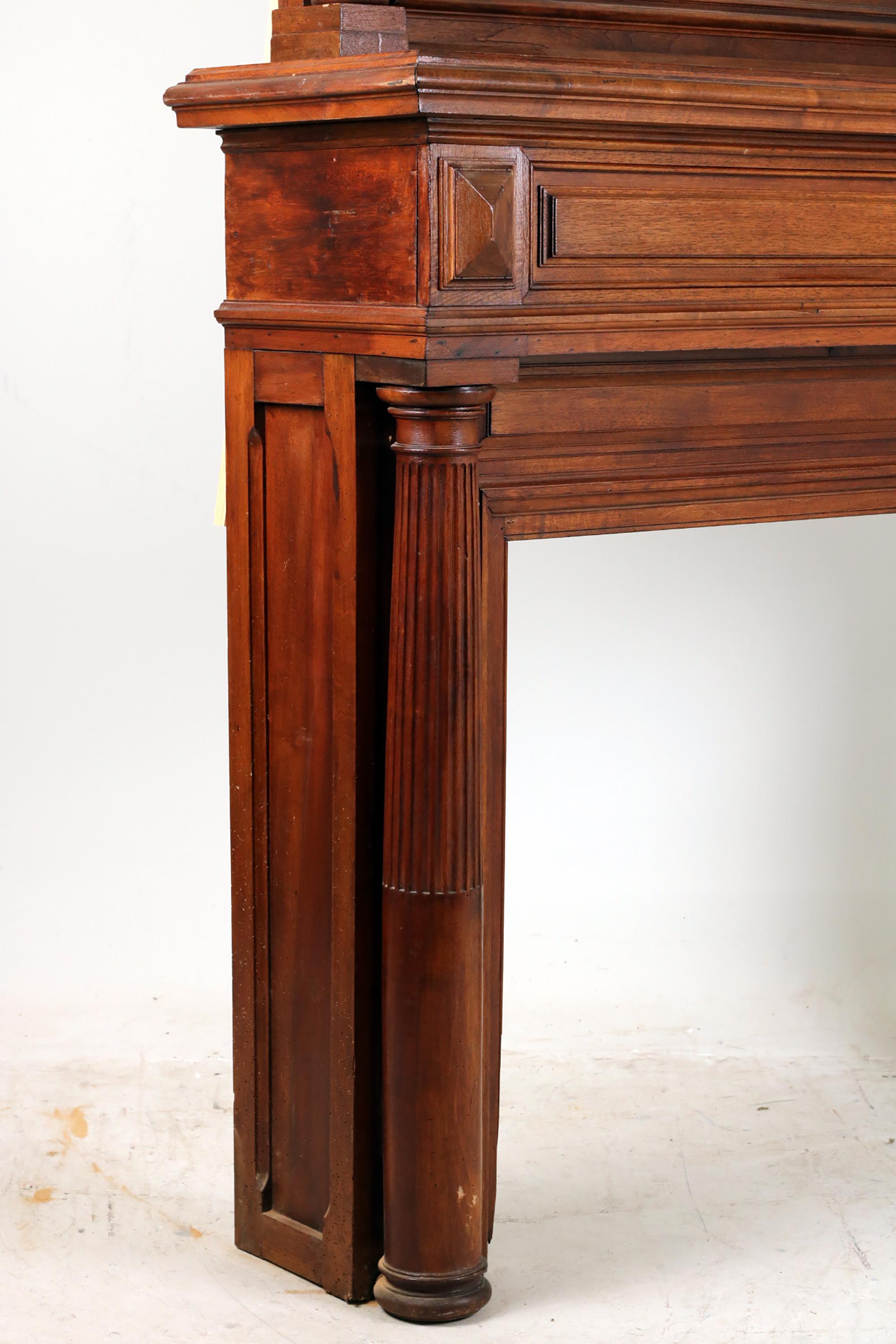 Late 19th Fireplace Mantel Solid Oak In Good Condition For Sale In Stahnsdorf, DE