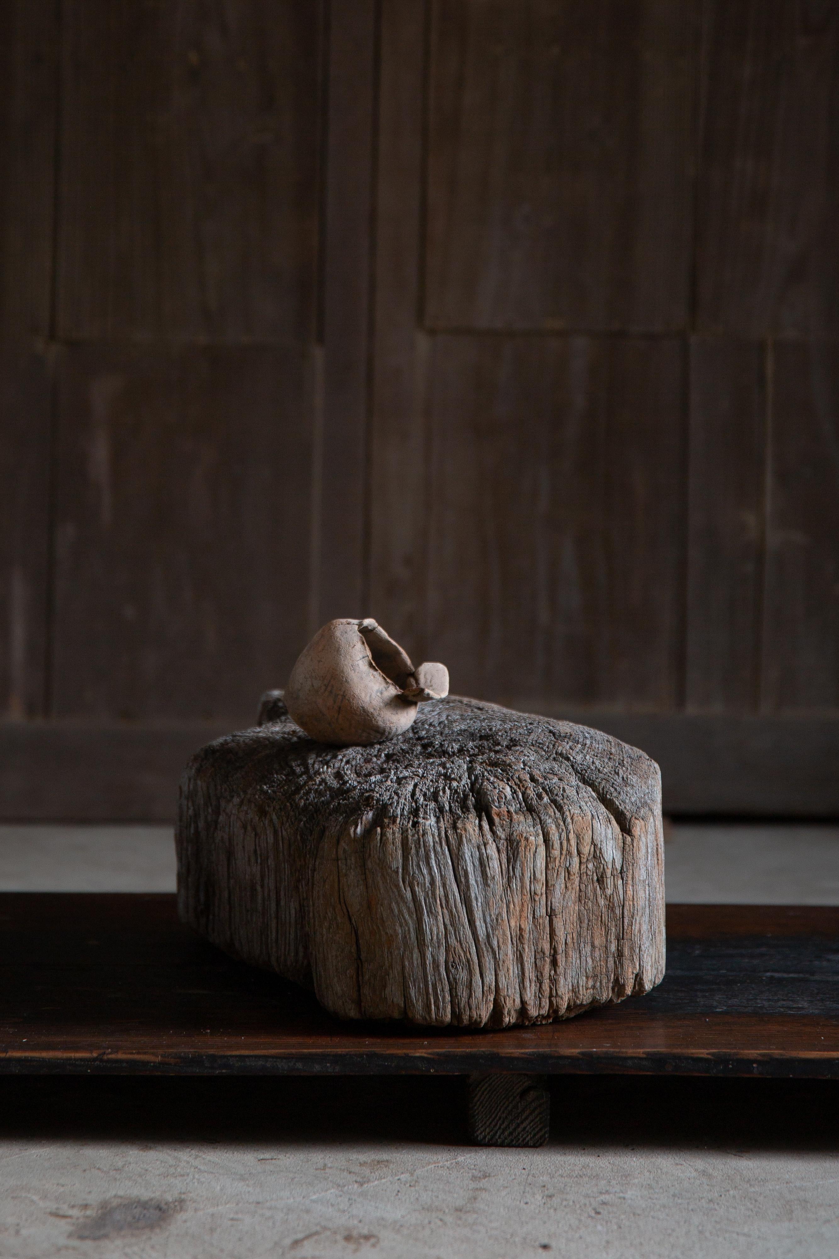 Tardo 19° Giapponese Antico espositore in legno wabi sabi pezzo d'arte decorativo Dai in vendita 4