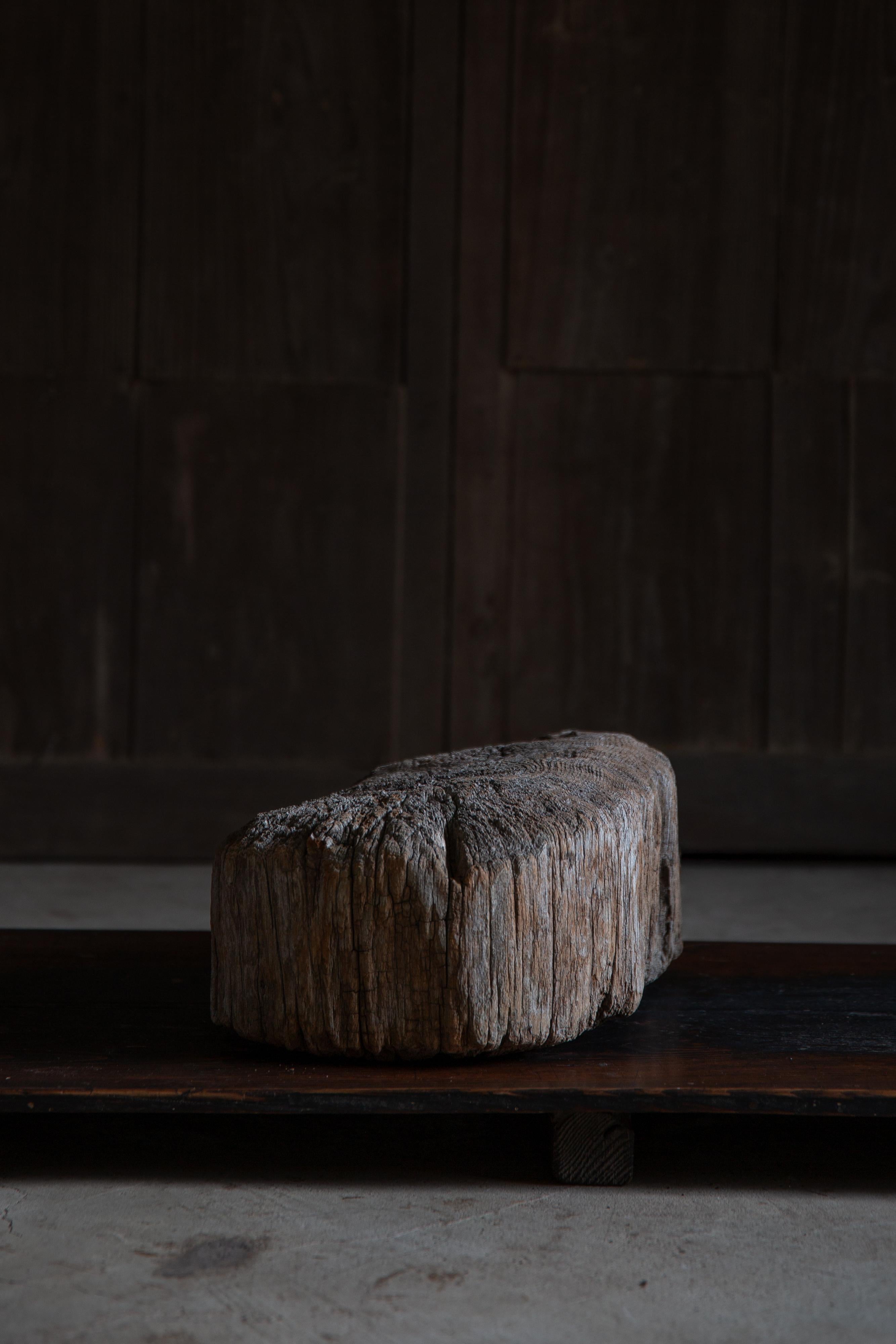 Tardo 19° Giapponese Antico espositore in legno wabi sabi pezzo d'arte decorativo Dai in vendita 1