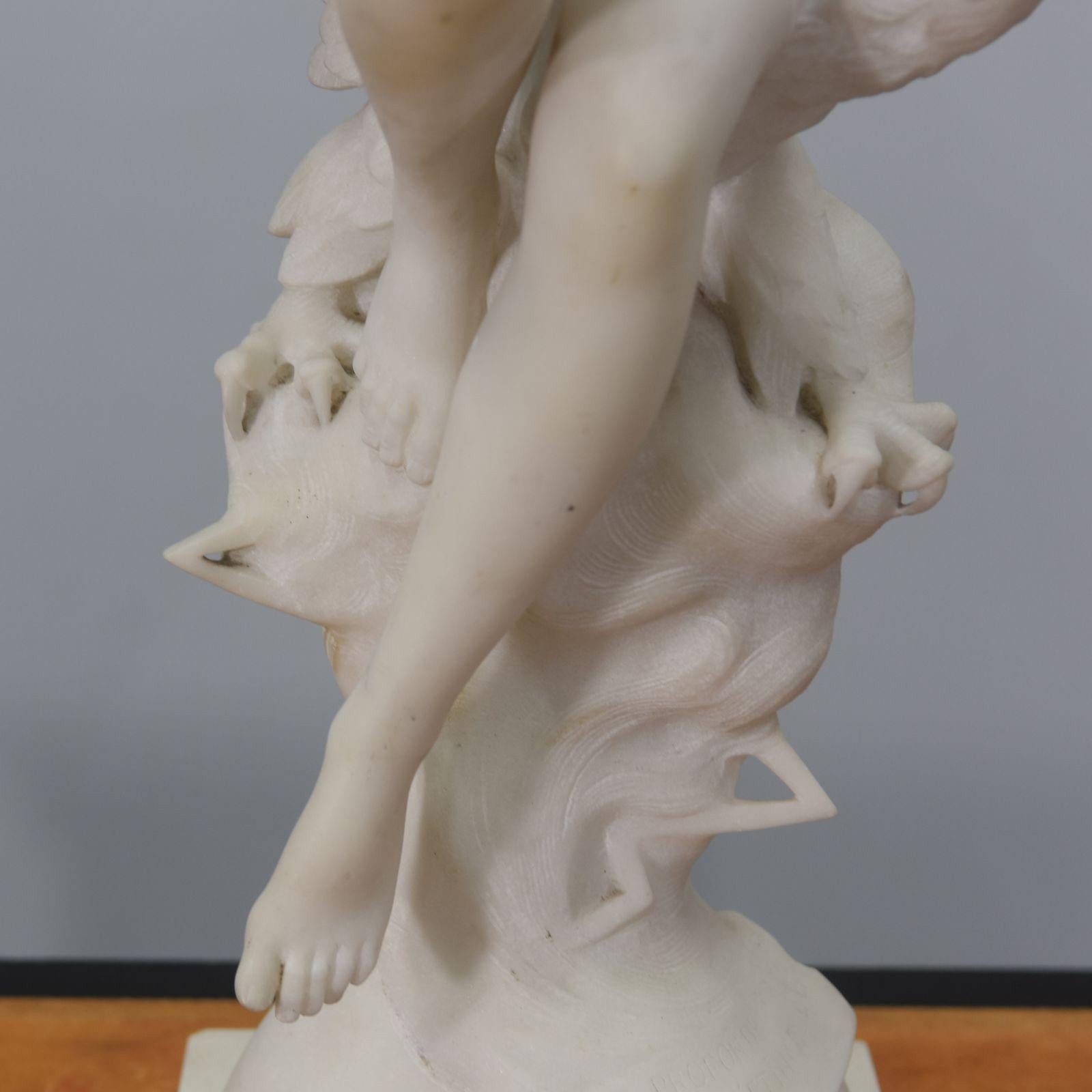 Sculpture en marbre représentant Jupiter et Hébé par Émile Louis Picault 5