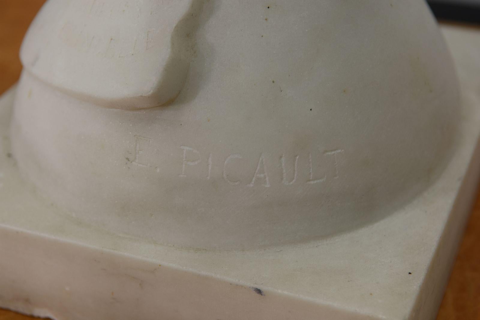Sculpture en marbre représentant Jupiter et Hébé par Émile Louis Picault 13