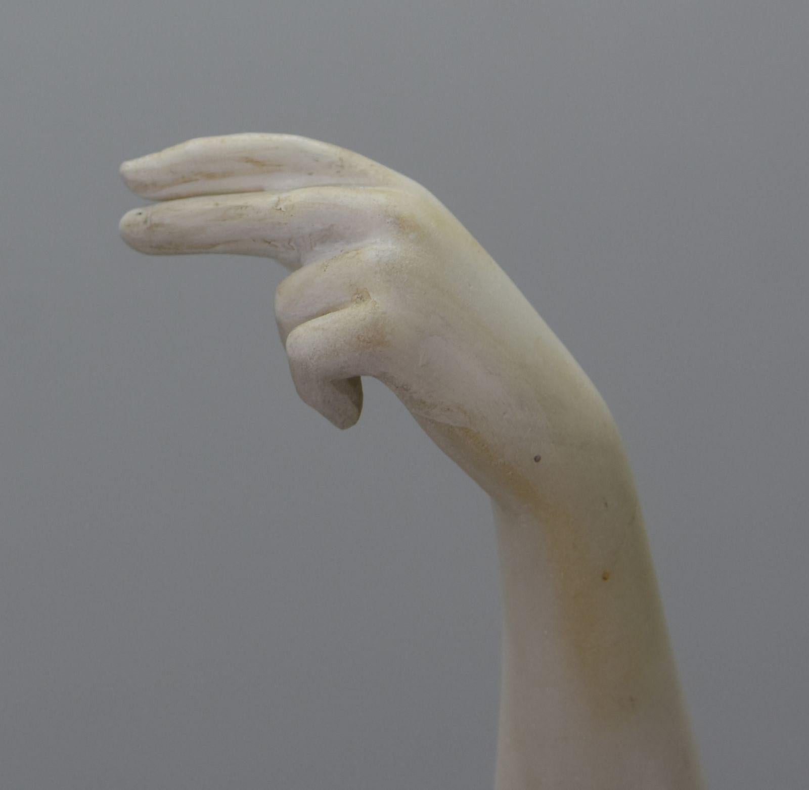 Sculpture en marbre représentant Jupiter et Hébé par Émile Louis Picault 3