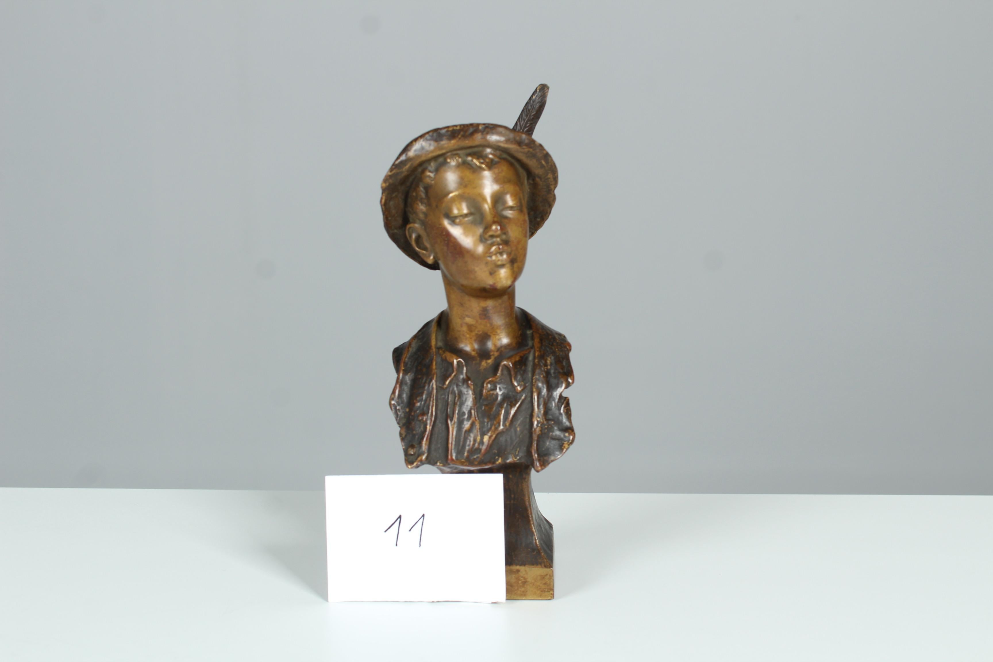Autrichien Sculpture en bronze de la fin du XIXe ou du début du XXe siècle, Karl Hackstock, Whistling Boy en vente