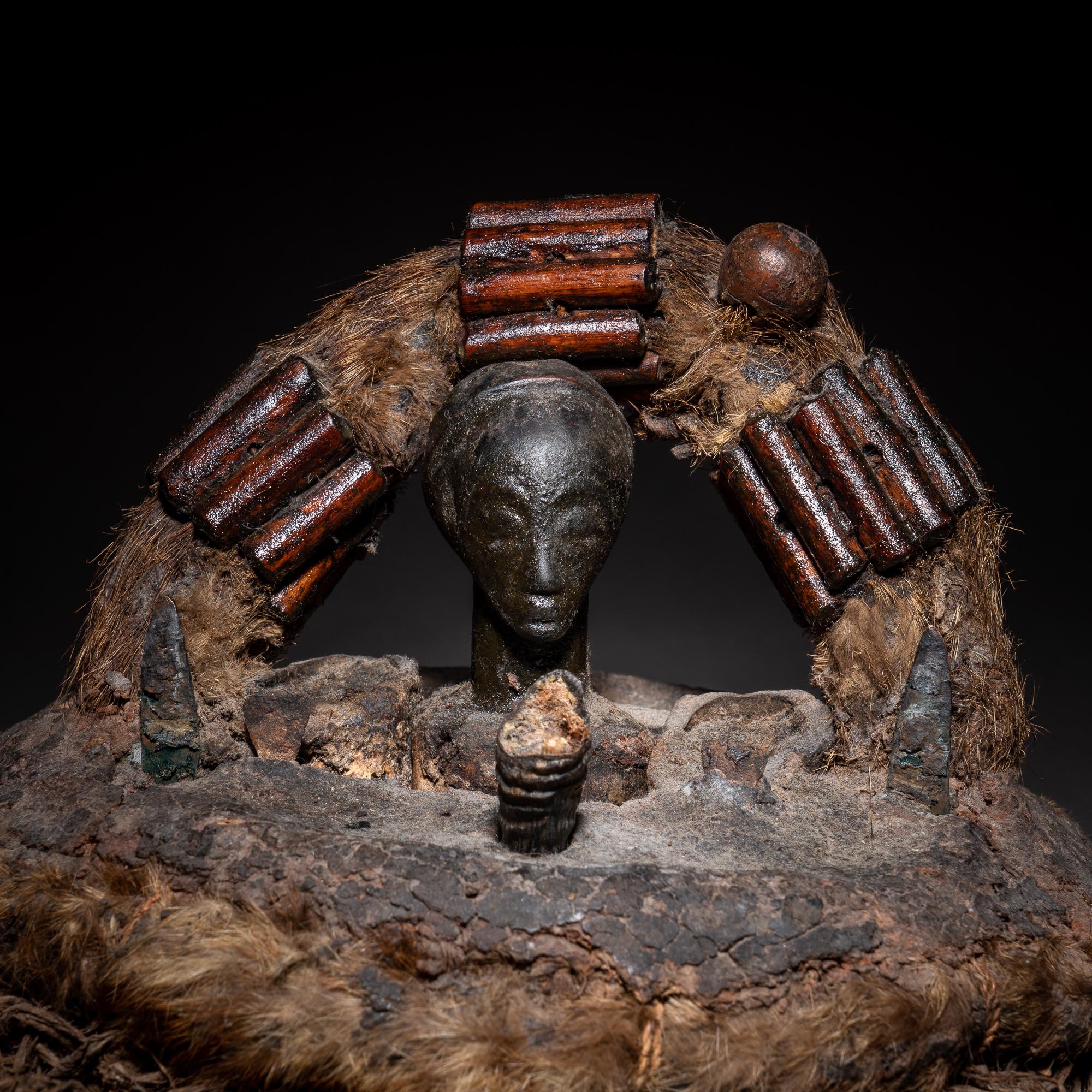 Metal Late 19th or Early 20th Century Tribal Luba Divination Basket, D.R. Congo