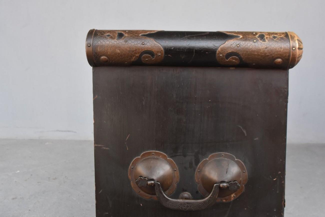 Late 19th Original Wood Blackened Trunk Korea Brass Decor Swastika 8
