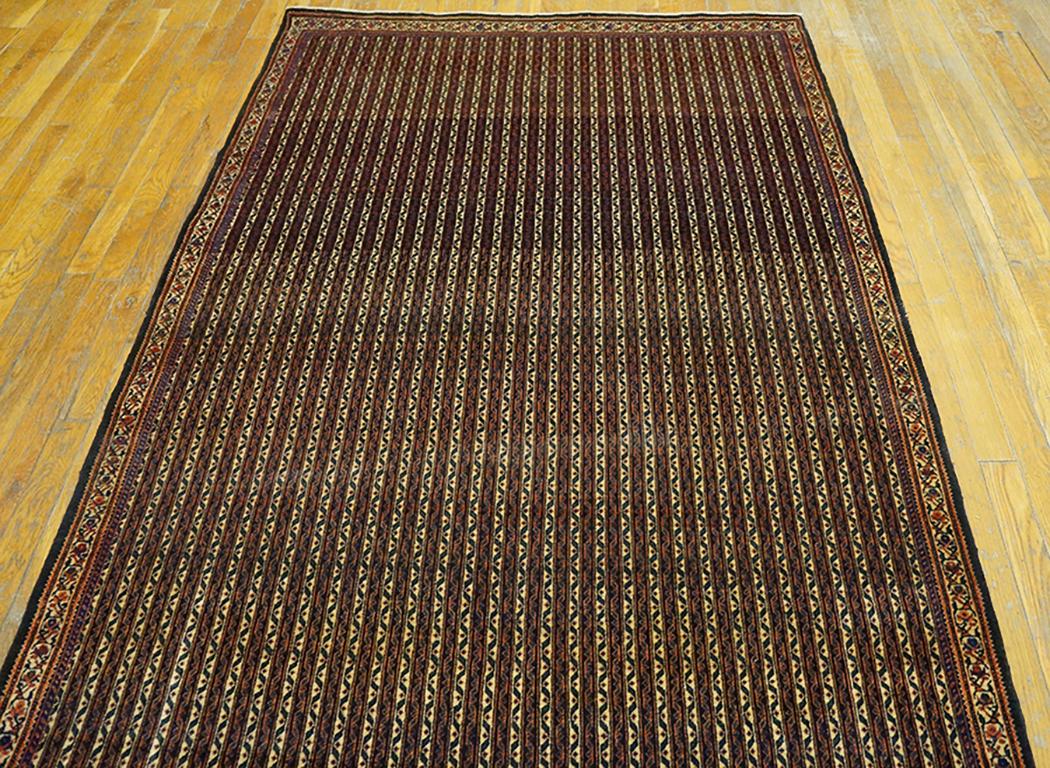 Persischer Sarouk-Franzouk-Teppich aus dem späten 19. Jahrhundert ( 1,42 m x 1,82 m – 127 x 198 cm) im Zustand „Gut“ im Angebot in New York, NY