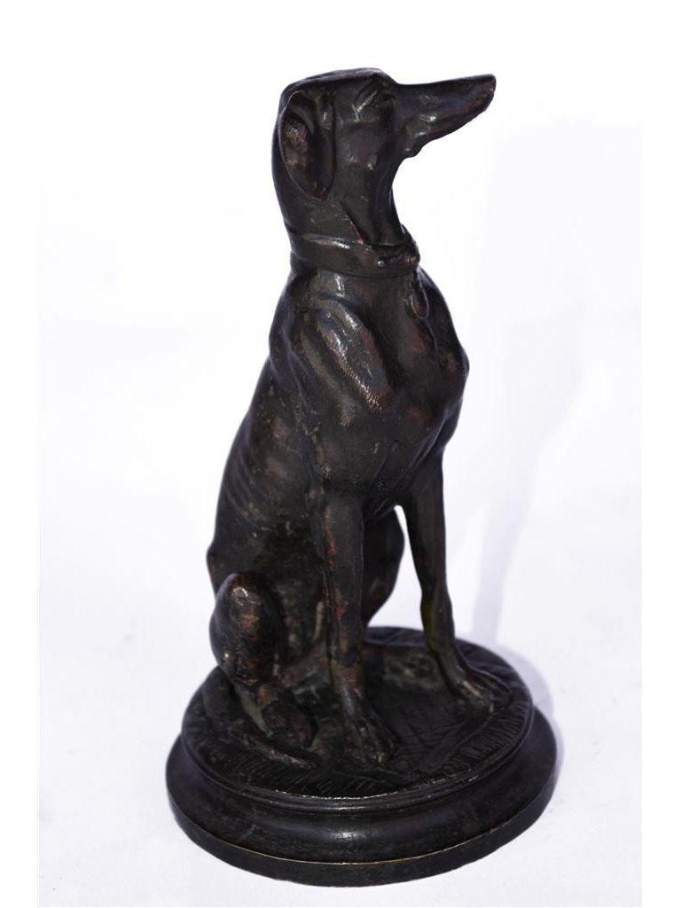 Bronze hunting dog signed Barye. Late 19th century period. Brown patina.