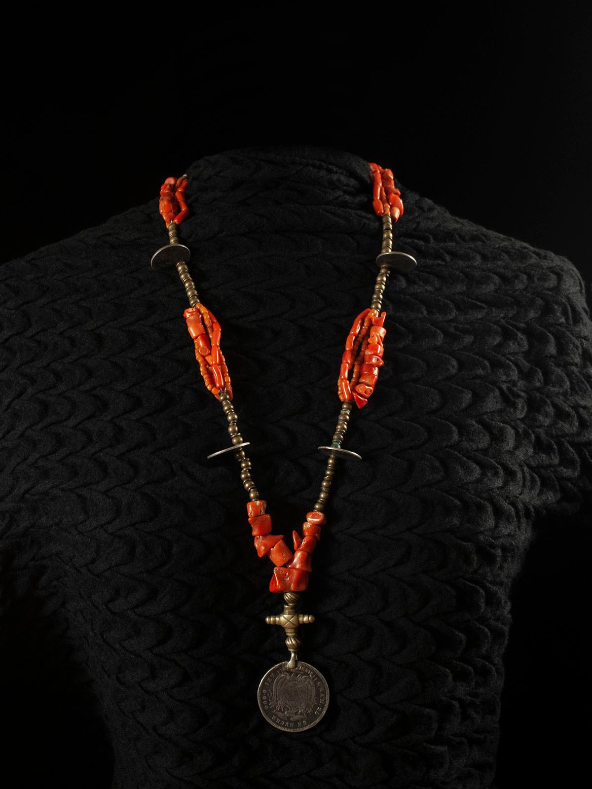 Artisan Late 19th to Early 20th Century Coral and Silver Necklace, Ecuador For Sale