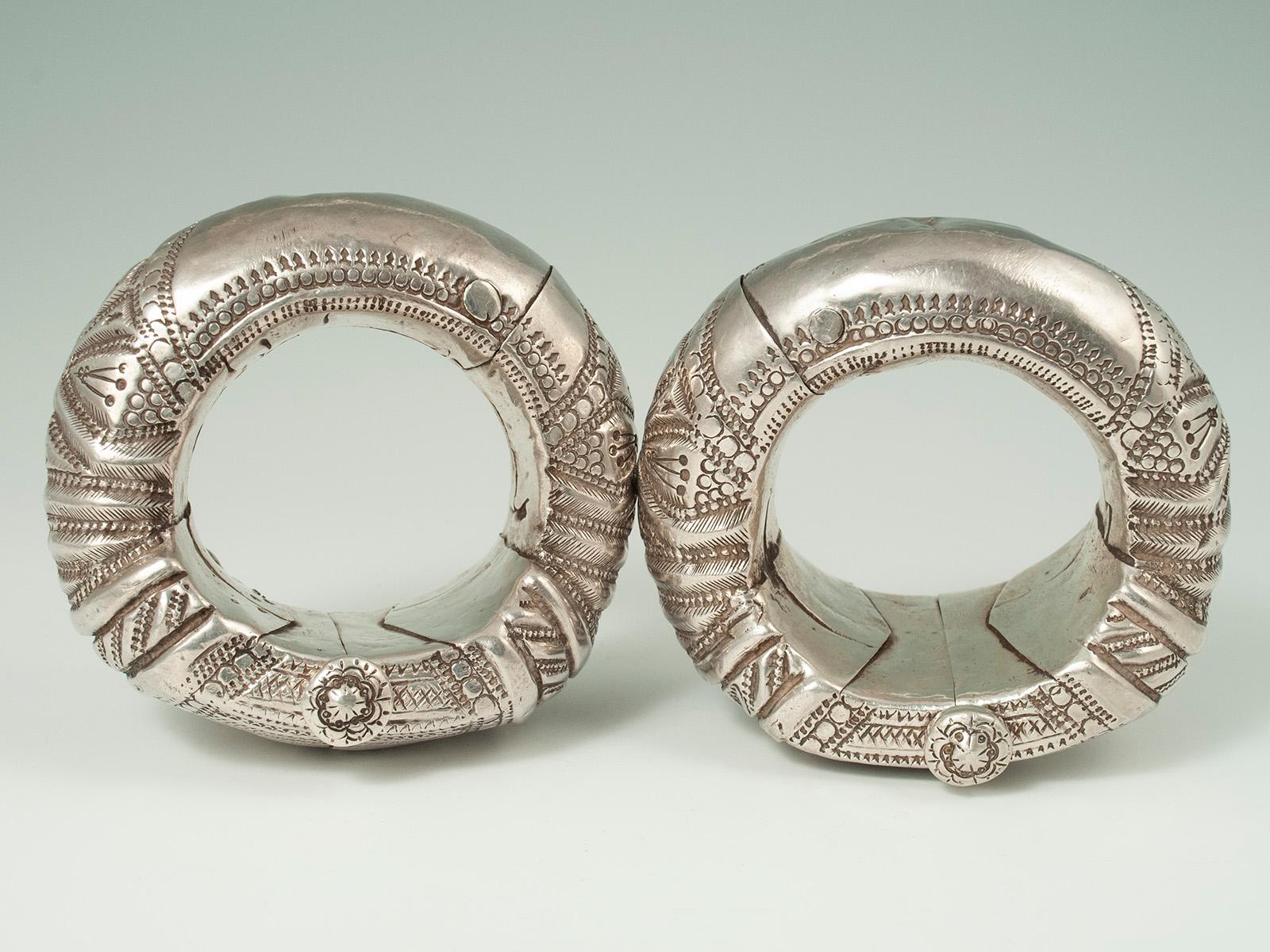 Late 19th to Early 20th Century Silver Anklets, Oman In Good Condition In Point Richmond, CA