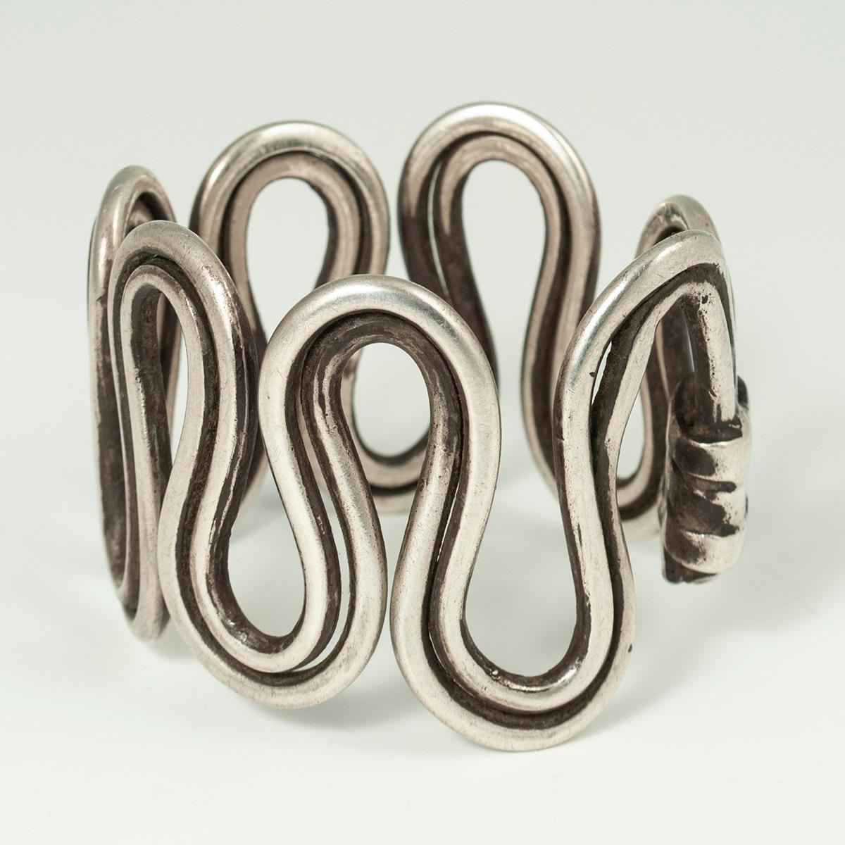 Artisan Late 19th to Early 20th Century Silver Wire Serpent Bracelet, Rajasthan, India For Sale