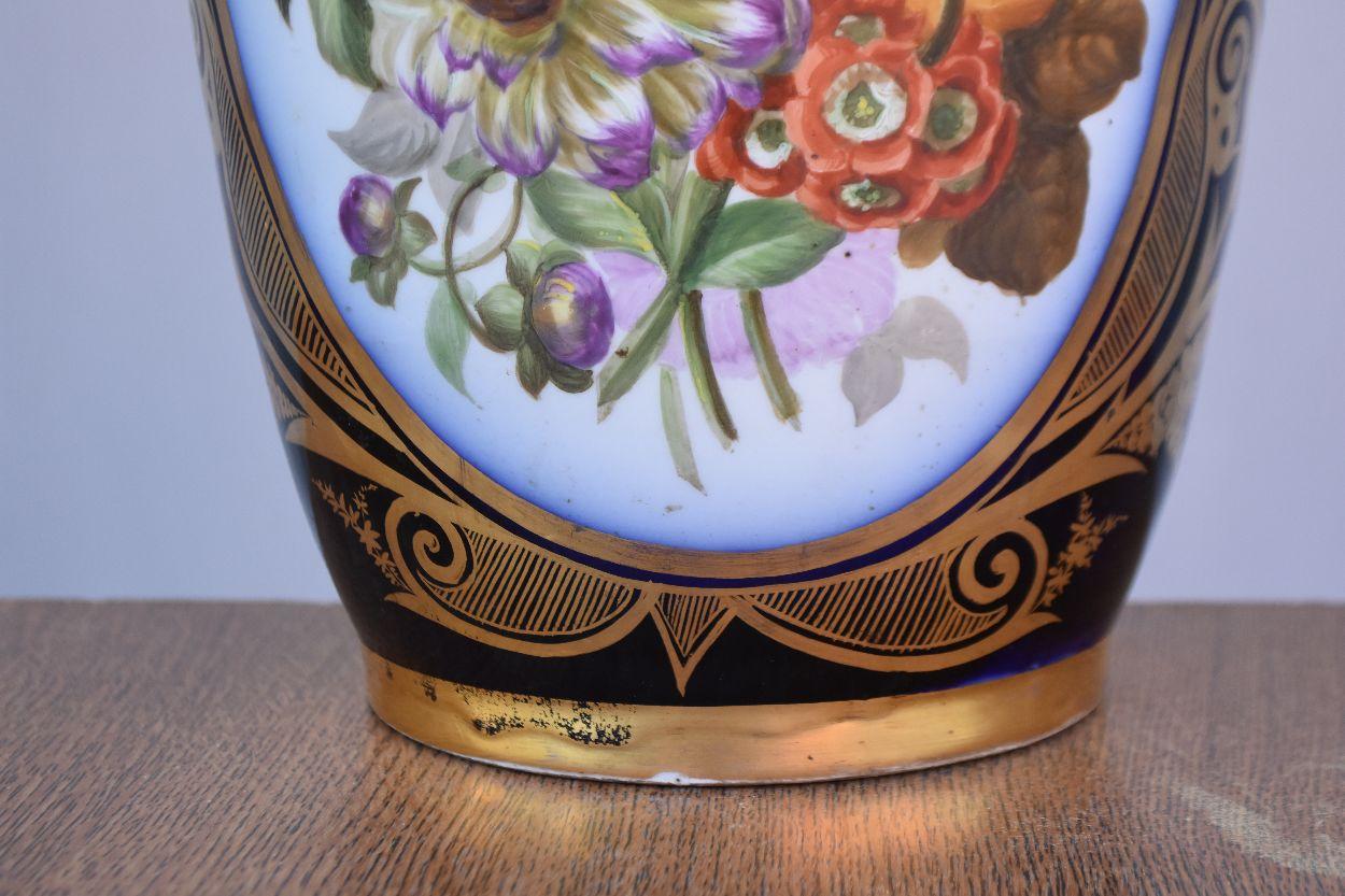 Late 19th Century Vase with Handle Painted in Bayeux Porcelain For Sale 2