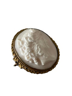 Late 19th Victorian Hand-Carved Angel Skin Shell Cameo Brooch of Flora, Goddess