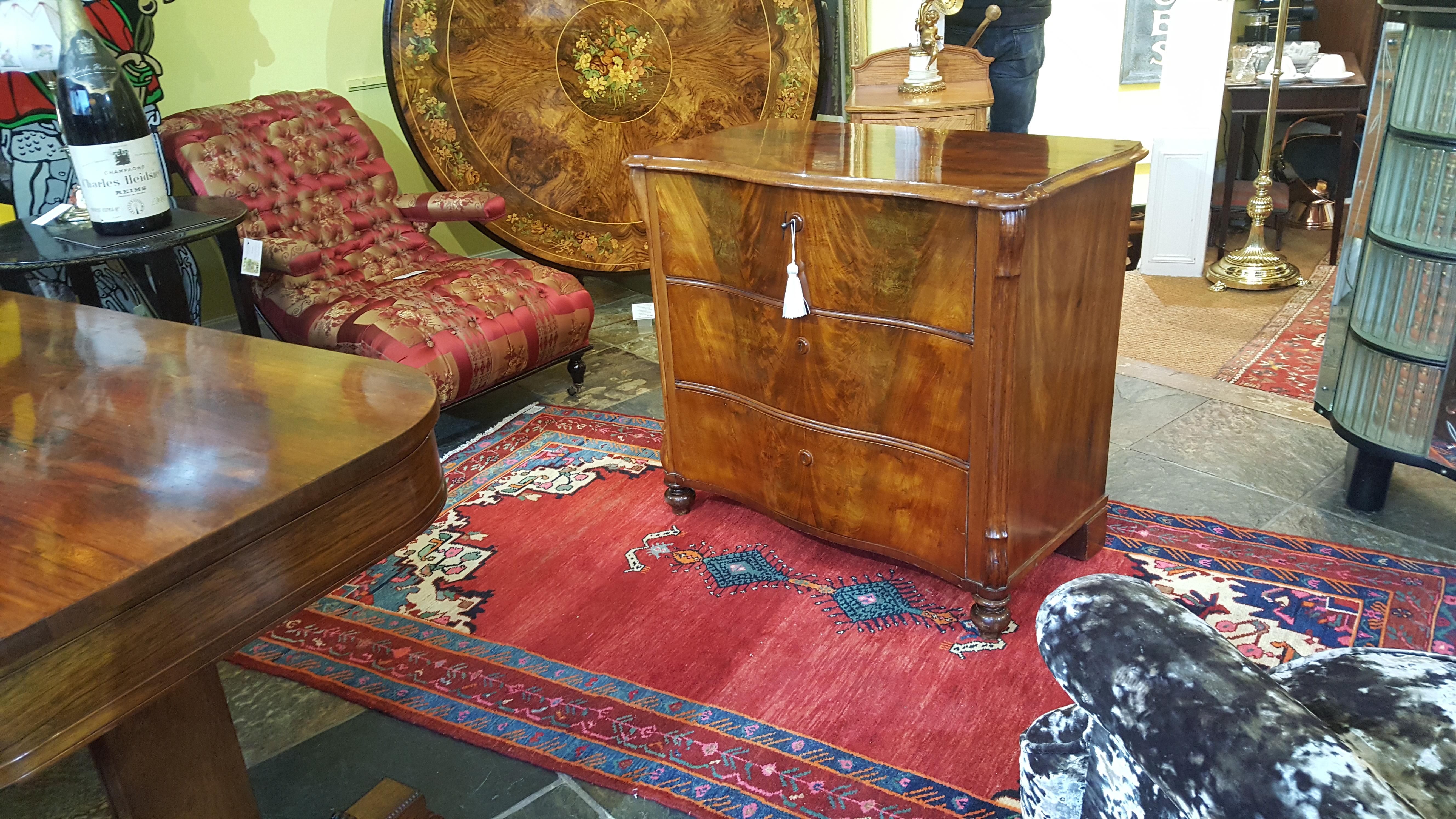 Late 19th Century Biedermeier Chest of Drawers In Good Condition For Sale In Altrincham, Cheshire