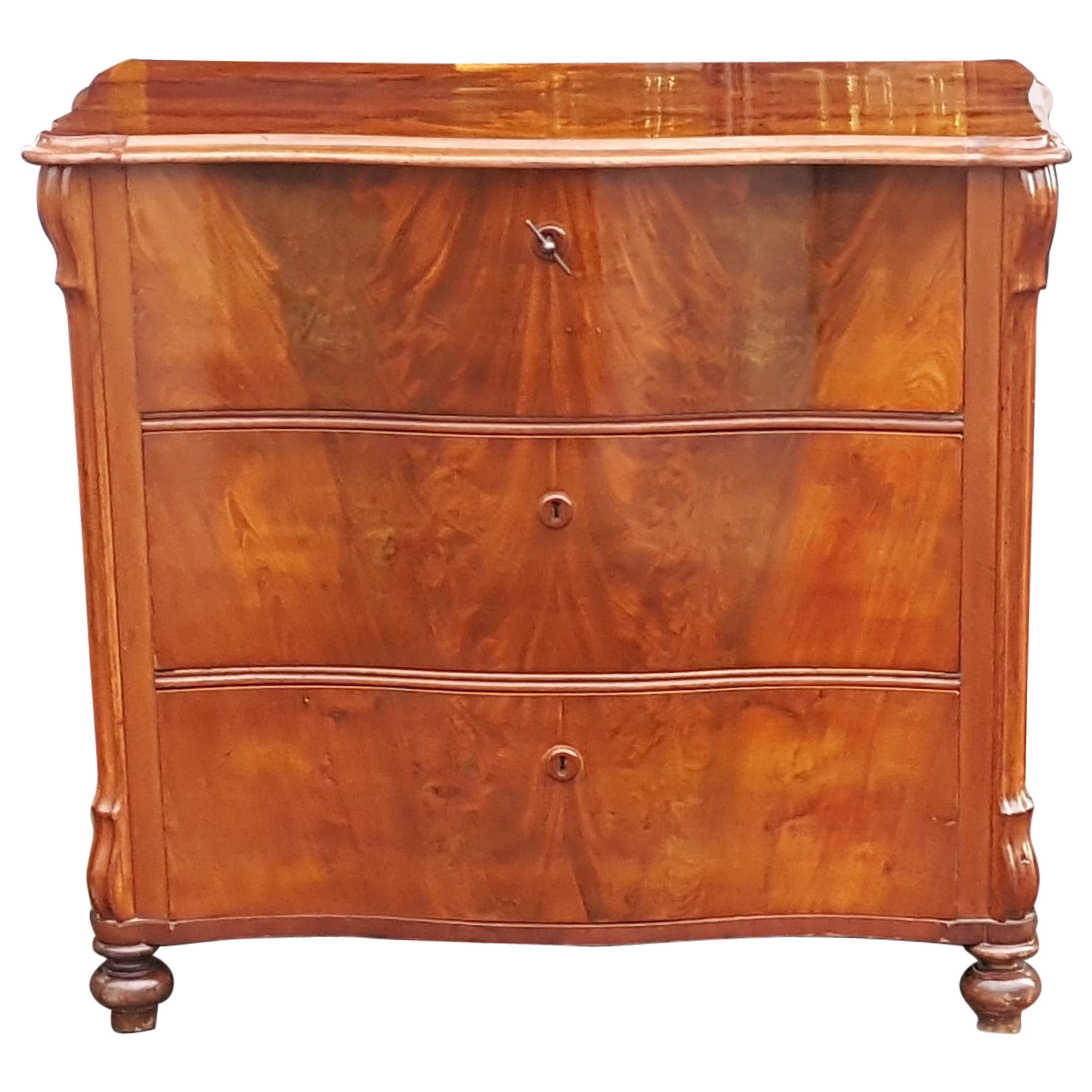 Late 19th Century Biedermeier Chest of Drawers For Sale