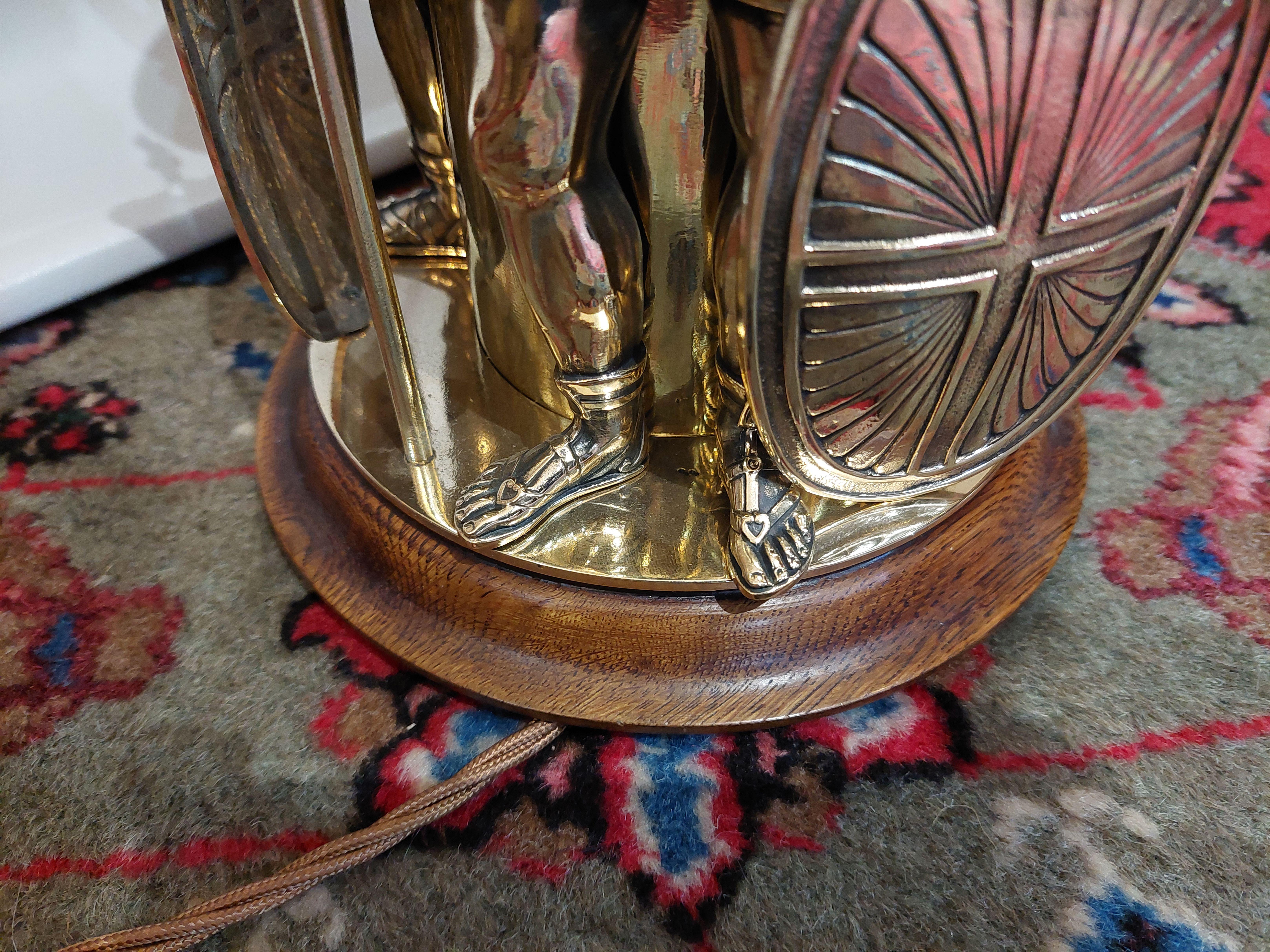 Lampe à huile en laiton de la fin du XIXe siècle Bon état - En vente à Altrincham, GB
