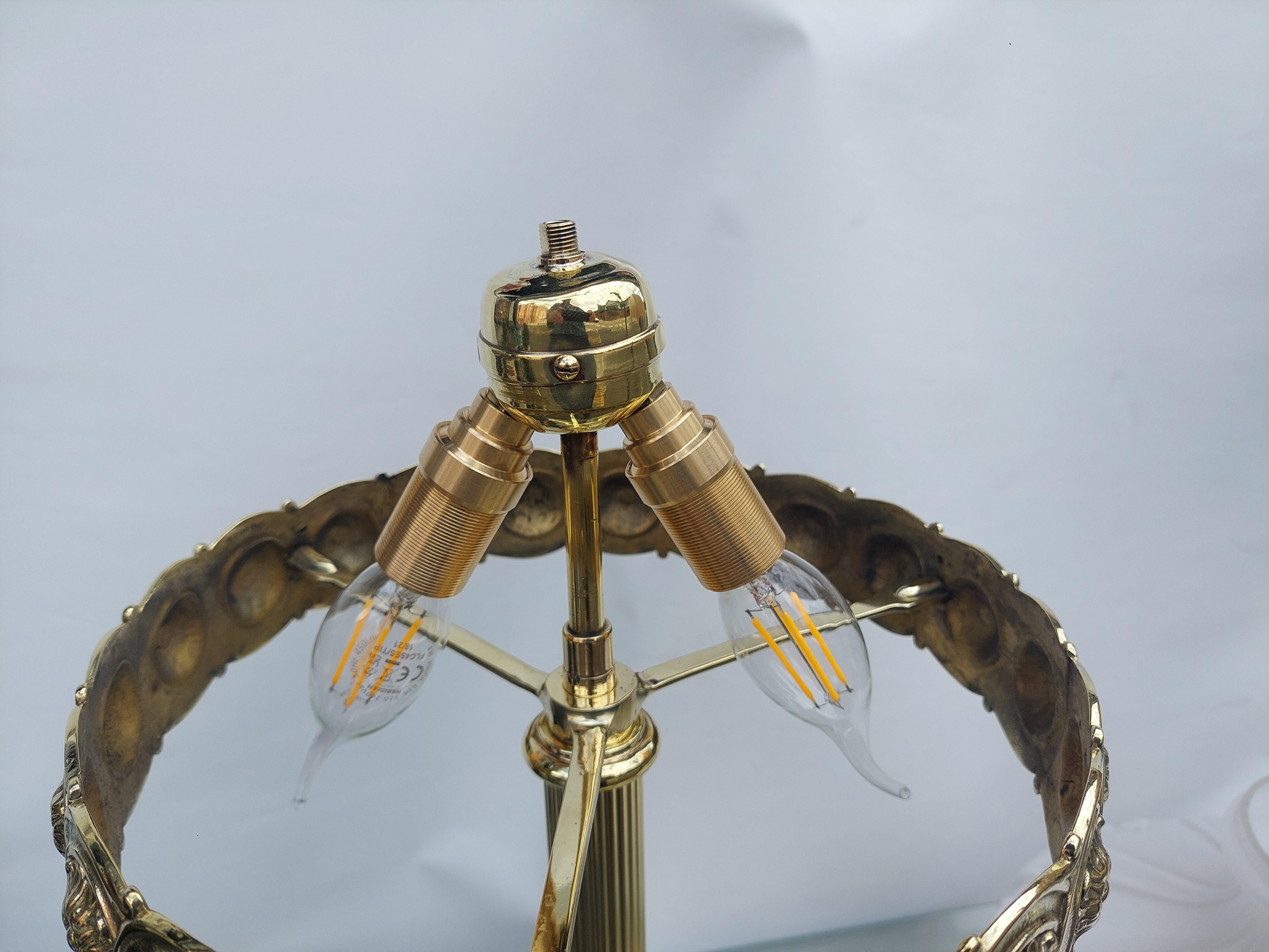 Spätes 19. Jahrhundert Messing Tischlampe im Angebot 5