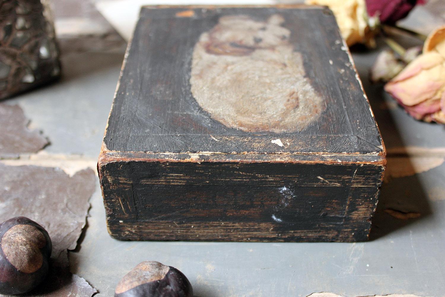 Late 19th Century Folk Art Pine Cigar Box Painted with Study of a Border Terrier 8