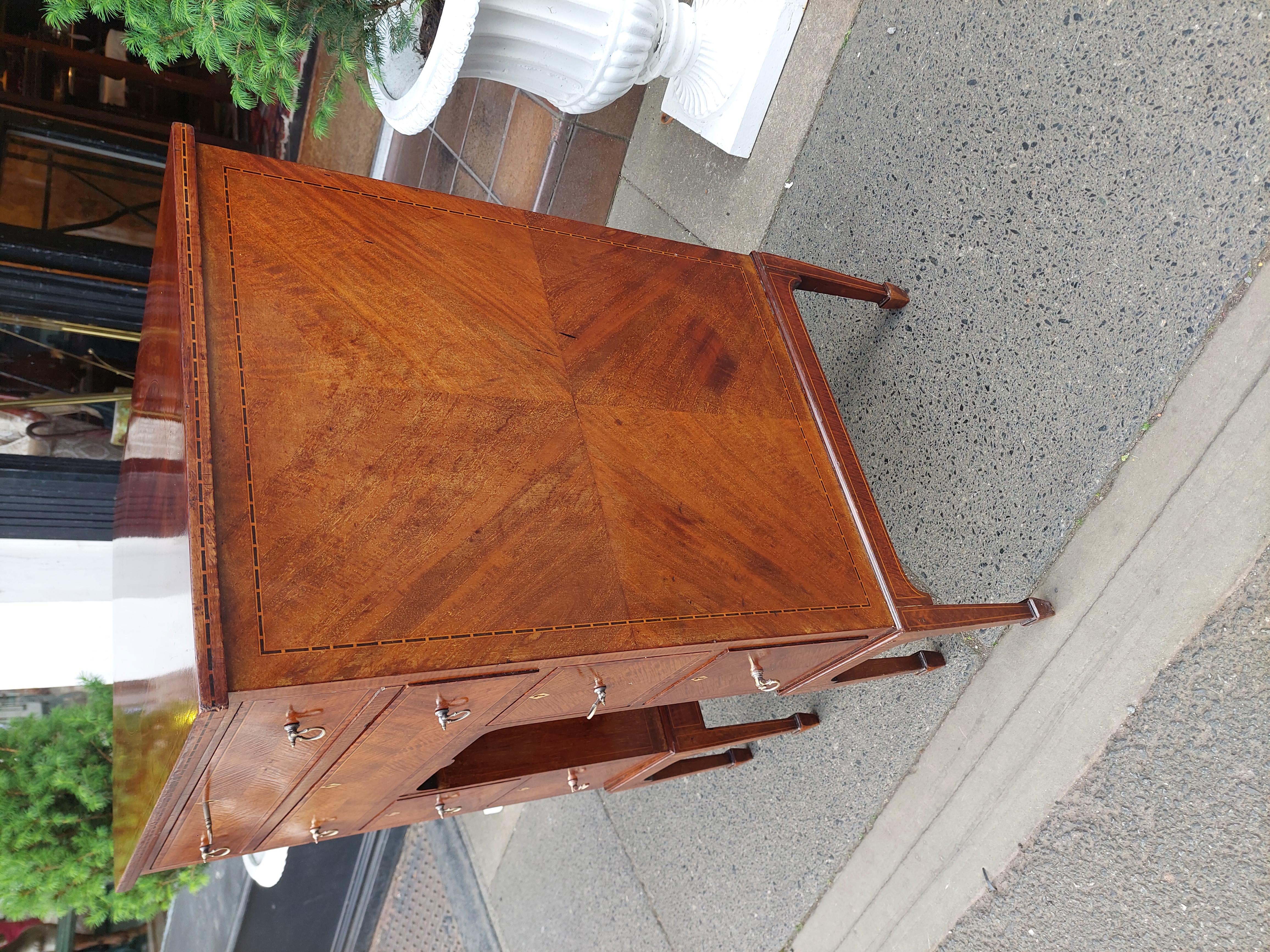 Fin du 19e siècle, bureau à genouillère en acajou de style George II en vente 3