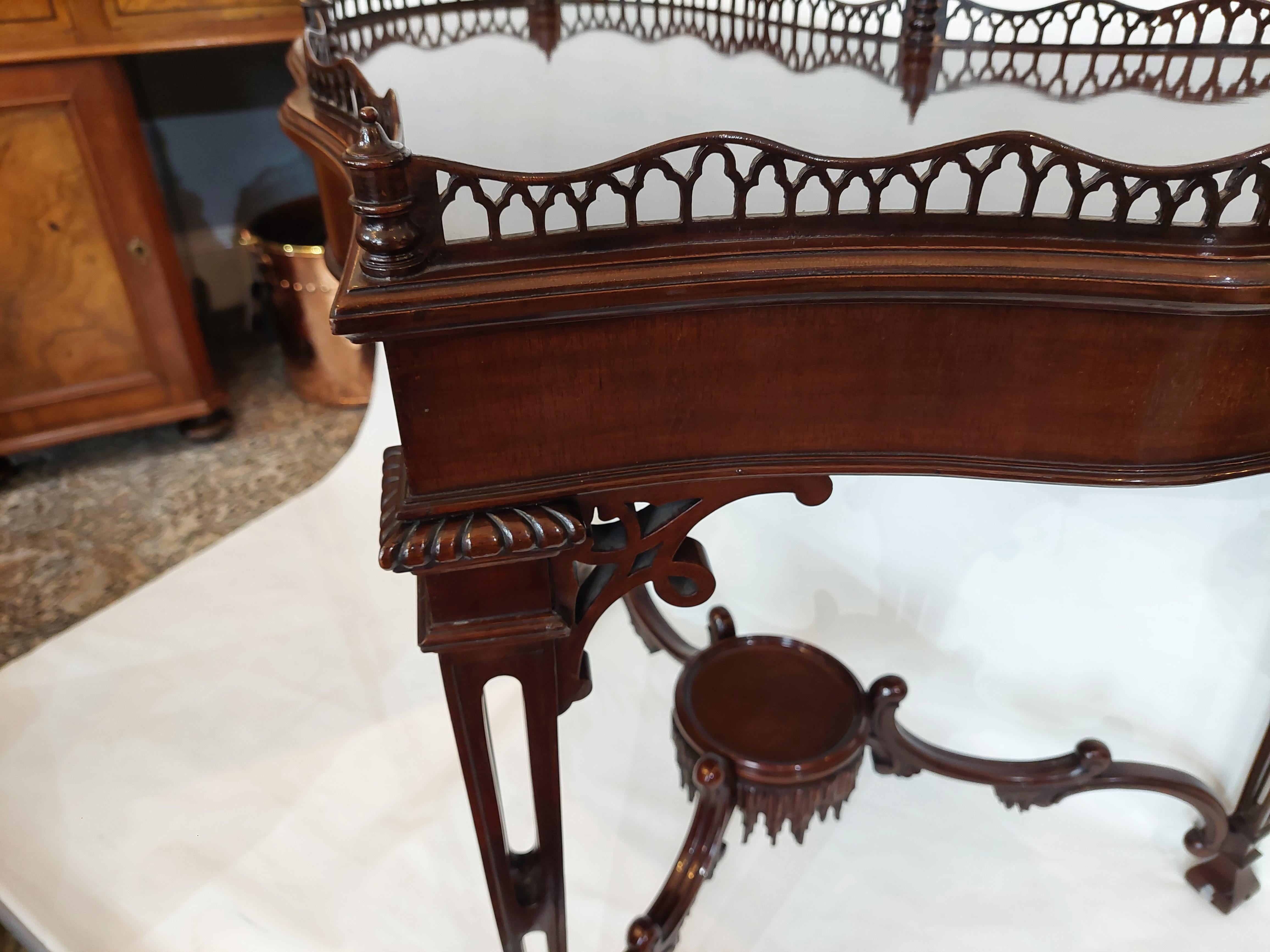 Late 19thC Mahogany Chippendale Design Heart Shaped Occasional Table with galleried top, and with square tapering cluster columns united by C-scrolls to a platform stretcher with hanging lingzhi fungus carvings - 36