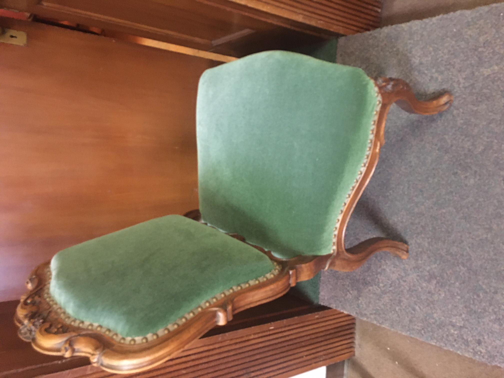 Laiton Paire de chaises en bois fruitier français de style Upholstering de la fin du 19e siècle en vente