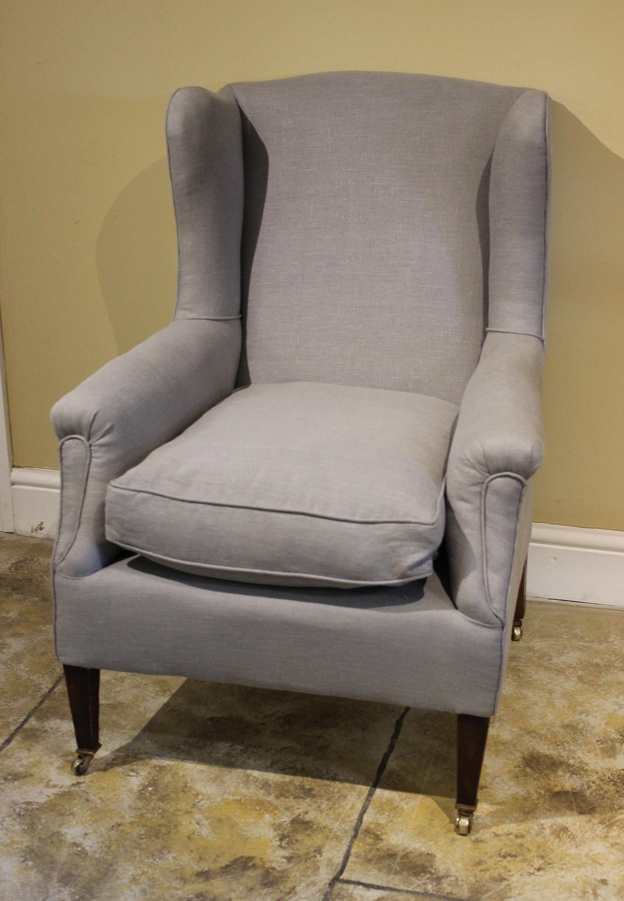 Noyer Fauteuil à oreilles en noyer de la fin du XIXe siècle en vente