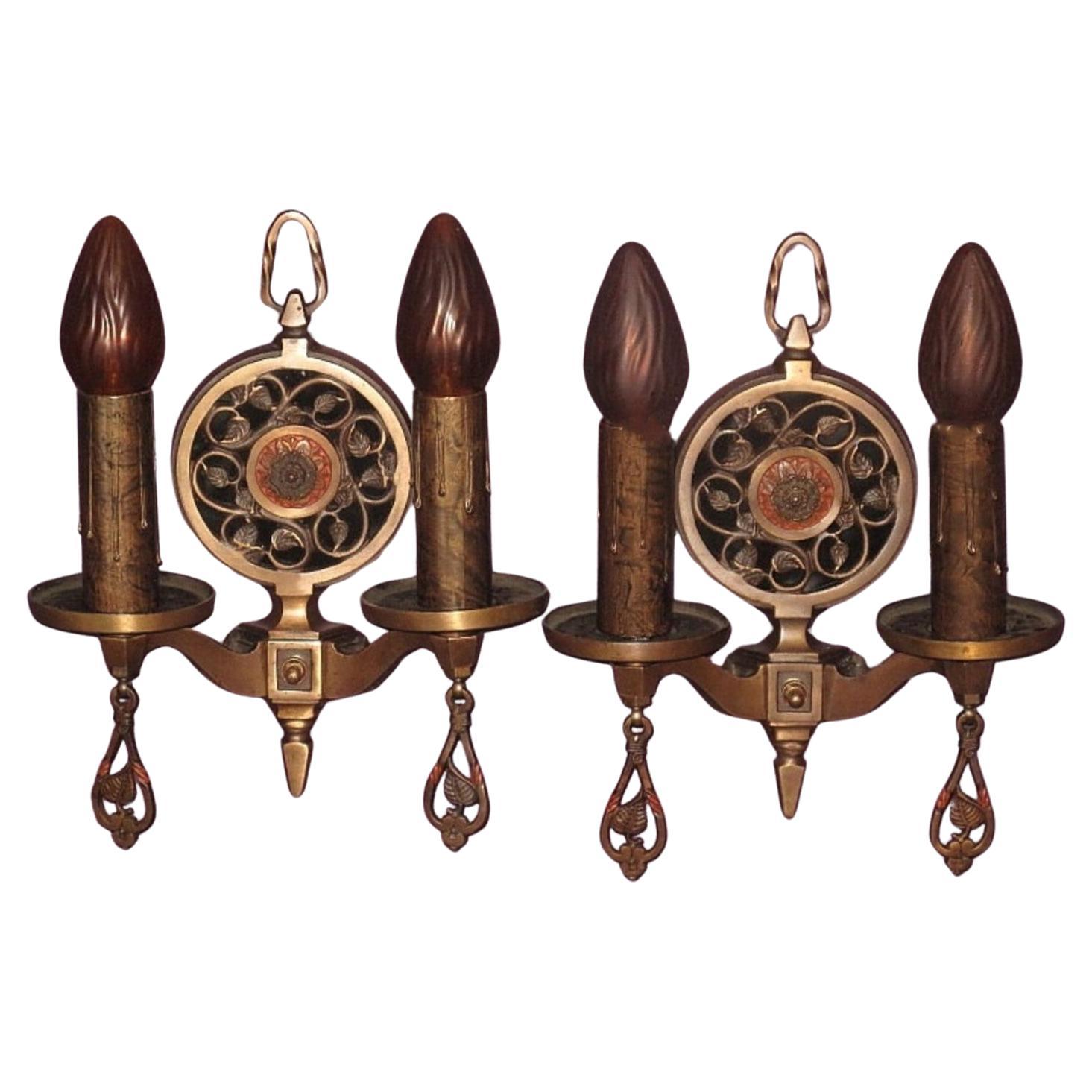 A finales de los años 20 Vintage Bronce Macizo 2 Luces Apliques 3 pares disponibles