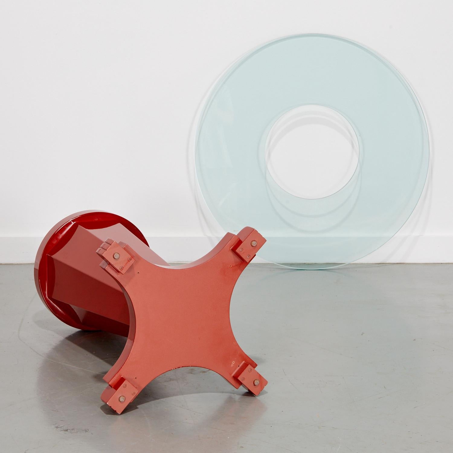 Late 20th C. Custom Modern Glass and Red Lacquer Side Table In Good Condition For Sale In Morristown, NJ