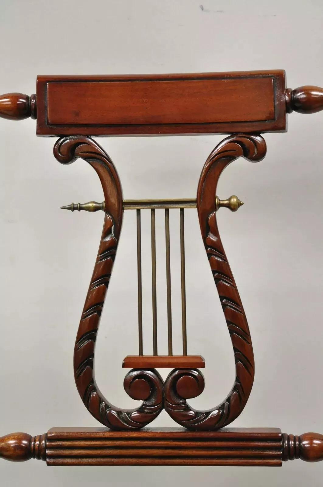 20ième siècle Banc Lyre Regency de la fin du 20e siècle, Duncan Phyfe, style Empire, pieds en pattes de crin et laiton en vente