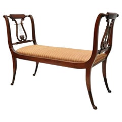 Panchina a lira in ottone con piedi a zampa pelosa in stile impero di Duncan Phyfe della fine del XX secolo