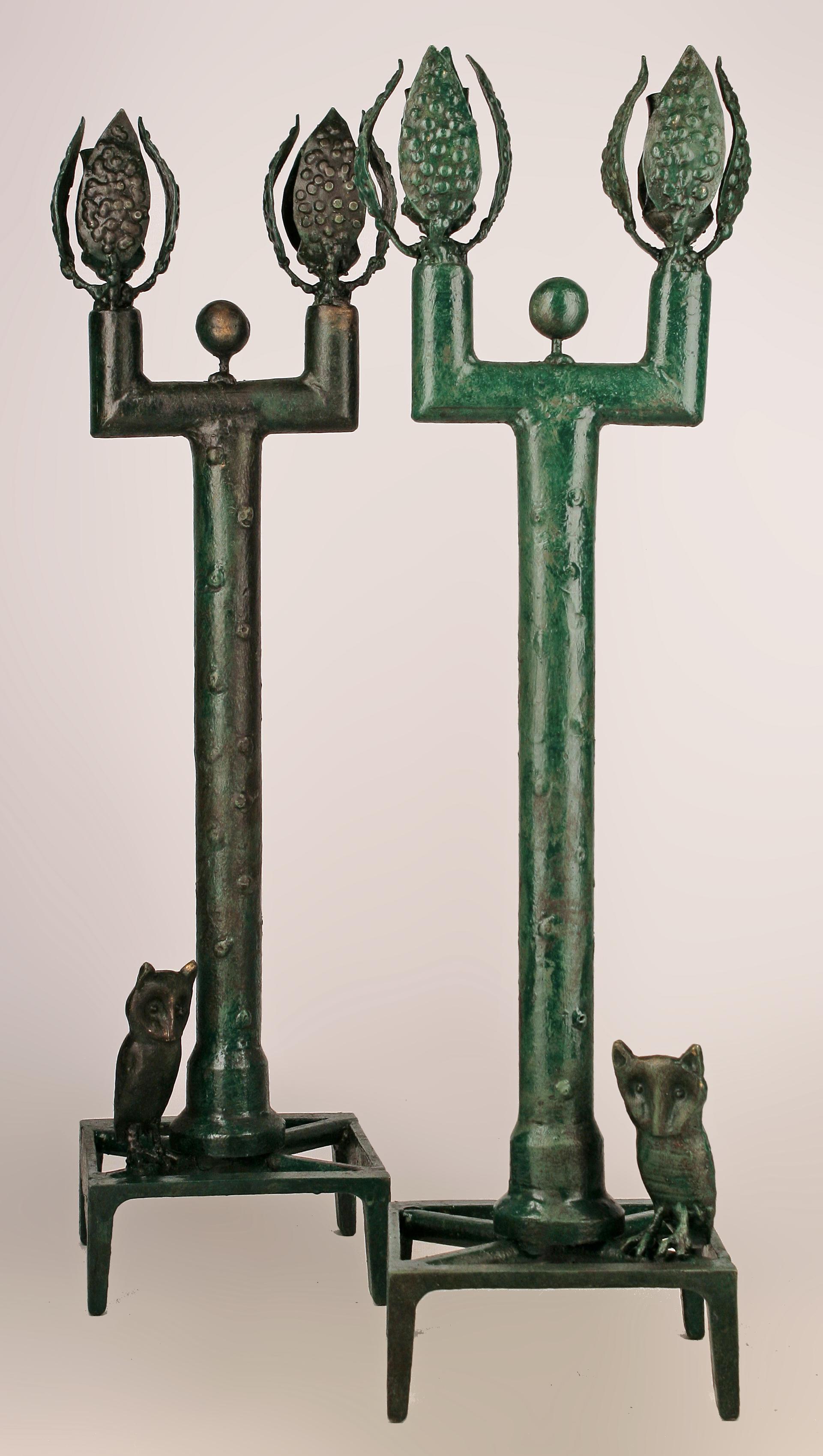 Late 20th century Expressionist Giacometti-like pair of french bronze candle holders

By: Diego Giacometti (in the style of)
Material: bronze, copper, metal
Technique: cast, patinated, molded, metalwork
Dimensions: 6 in x 6 in x 22 in
Date: late