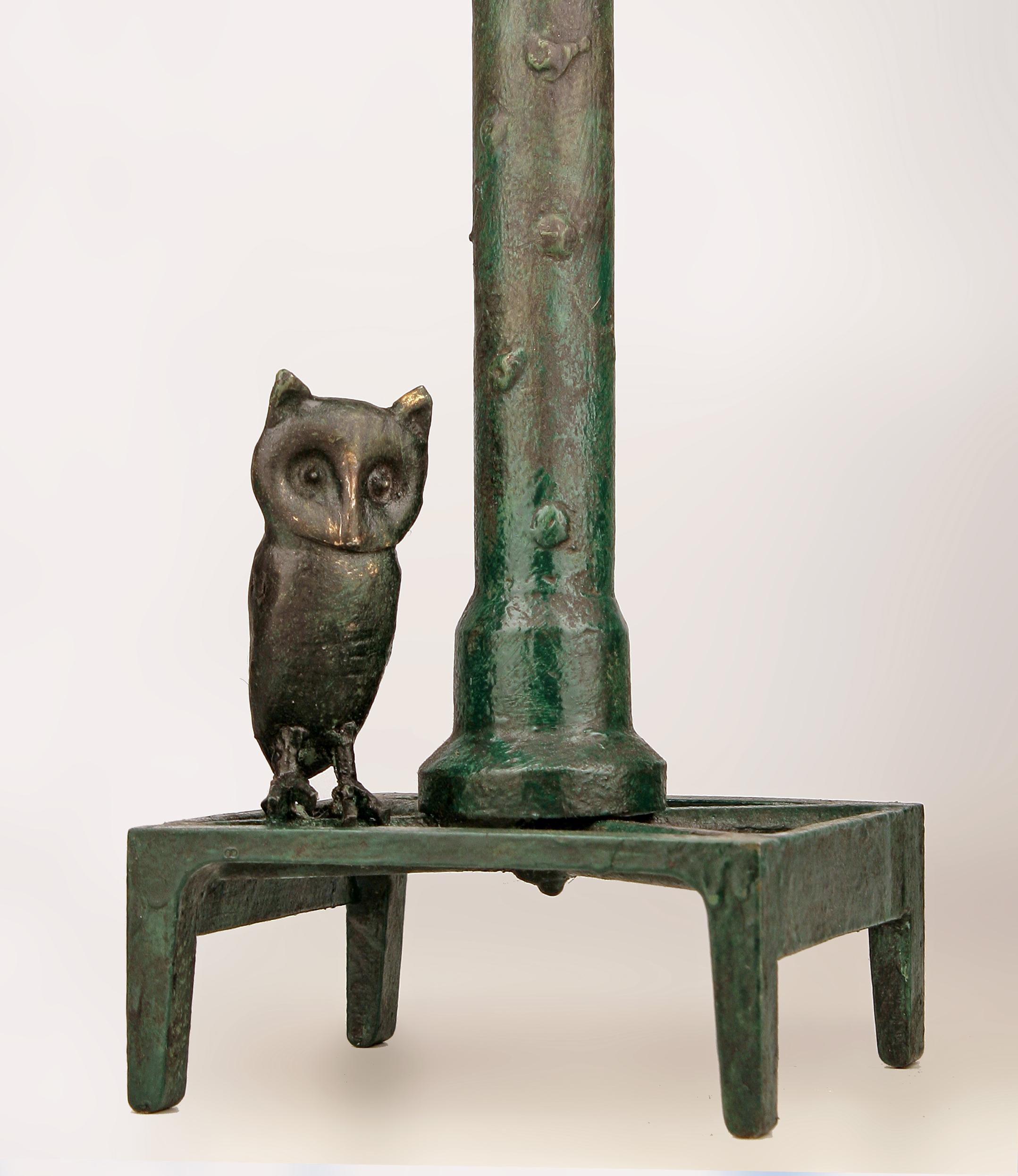 Paire de bougeoirs français en bronze de style expressionniste Giacometti de la fin du 20e siècle Bon état - En vente à North Miami, FL
