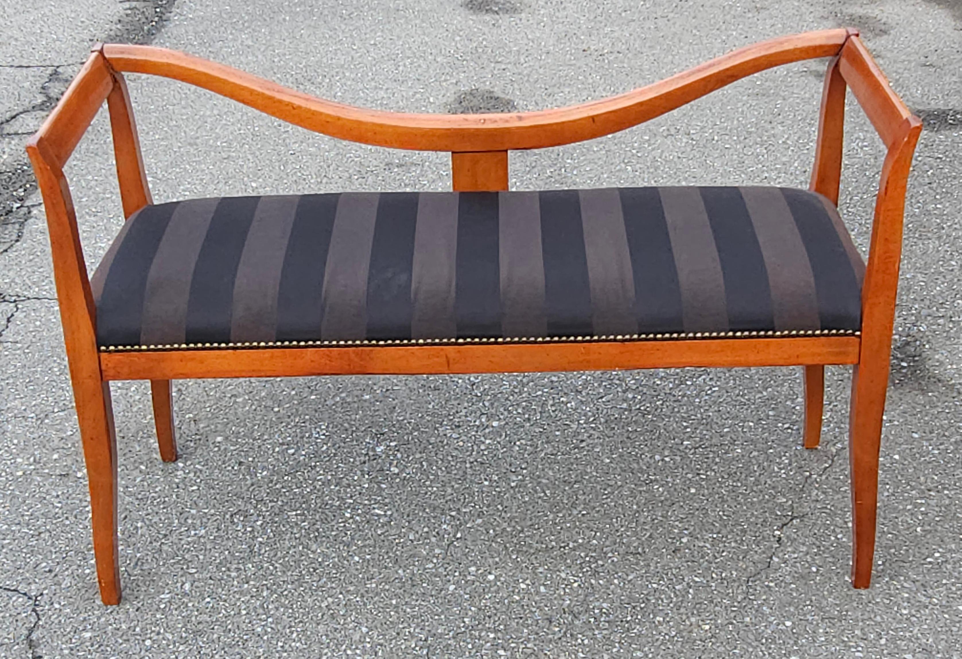 Late 20th C. Italian Lacquered Solid Cherry and Upholstered Bench Settee In Good Condition For Sale In Germantown, MD