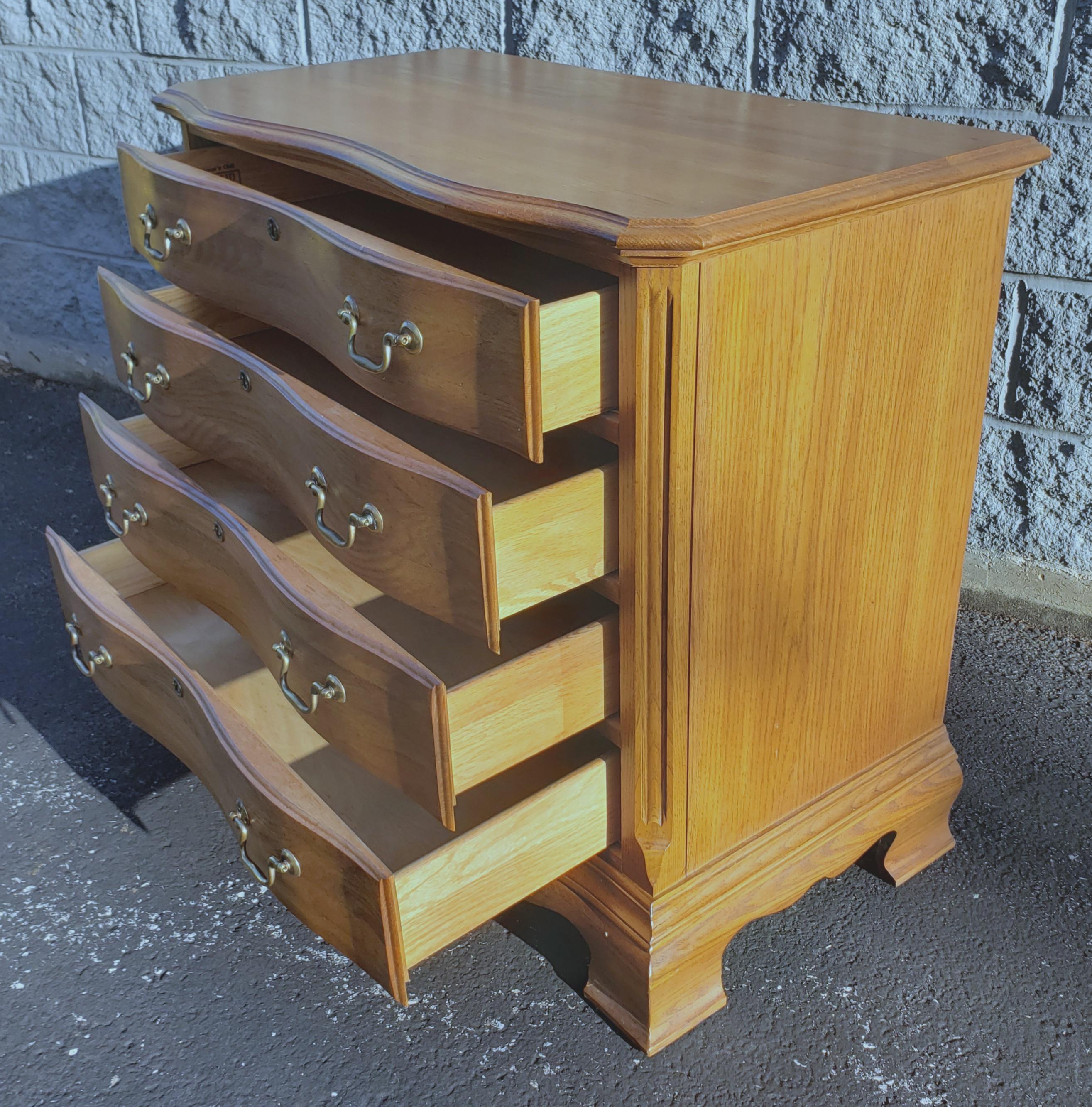 Late 20th C. Kincaid Chippendale Solid Oak Chest of Drawers For Sale 1