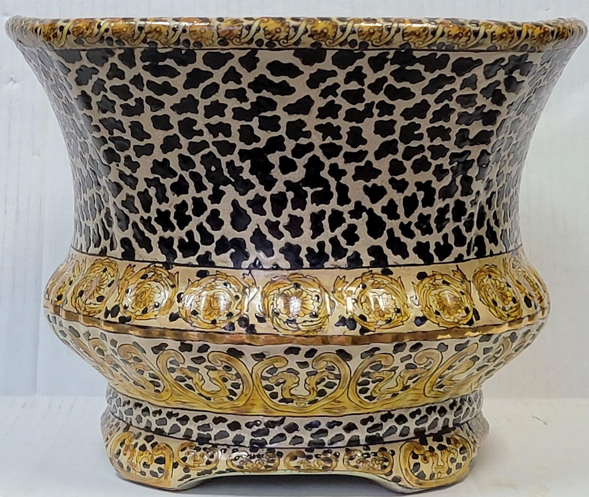 Ceramic Late 20th-C. Large Chinese Export Style Leopard Motif Planter / Cachepot / Vase