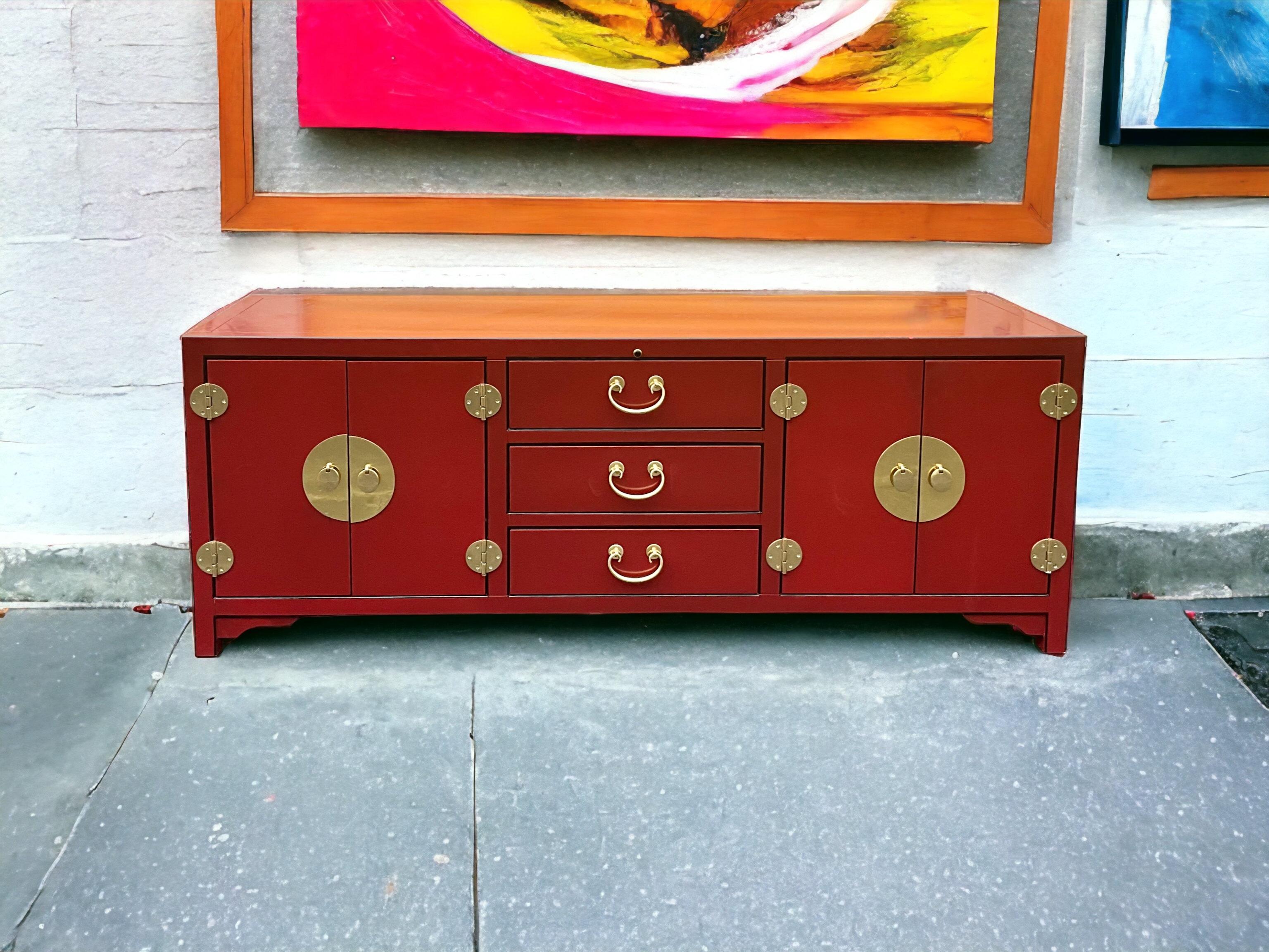 Late 20th-C. Ming Style Red Lacquer & Brass Credenza / Media Cabinet By Sligh  For Sale 3