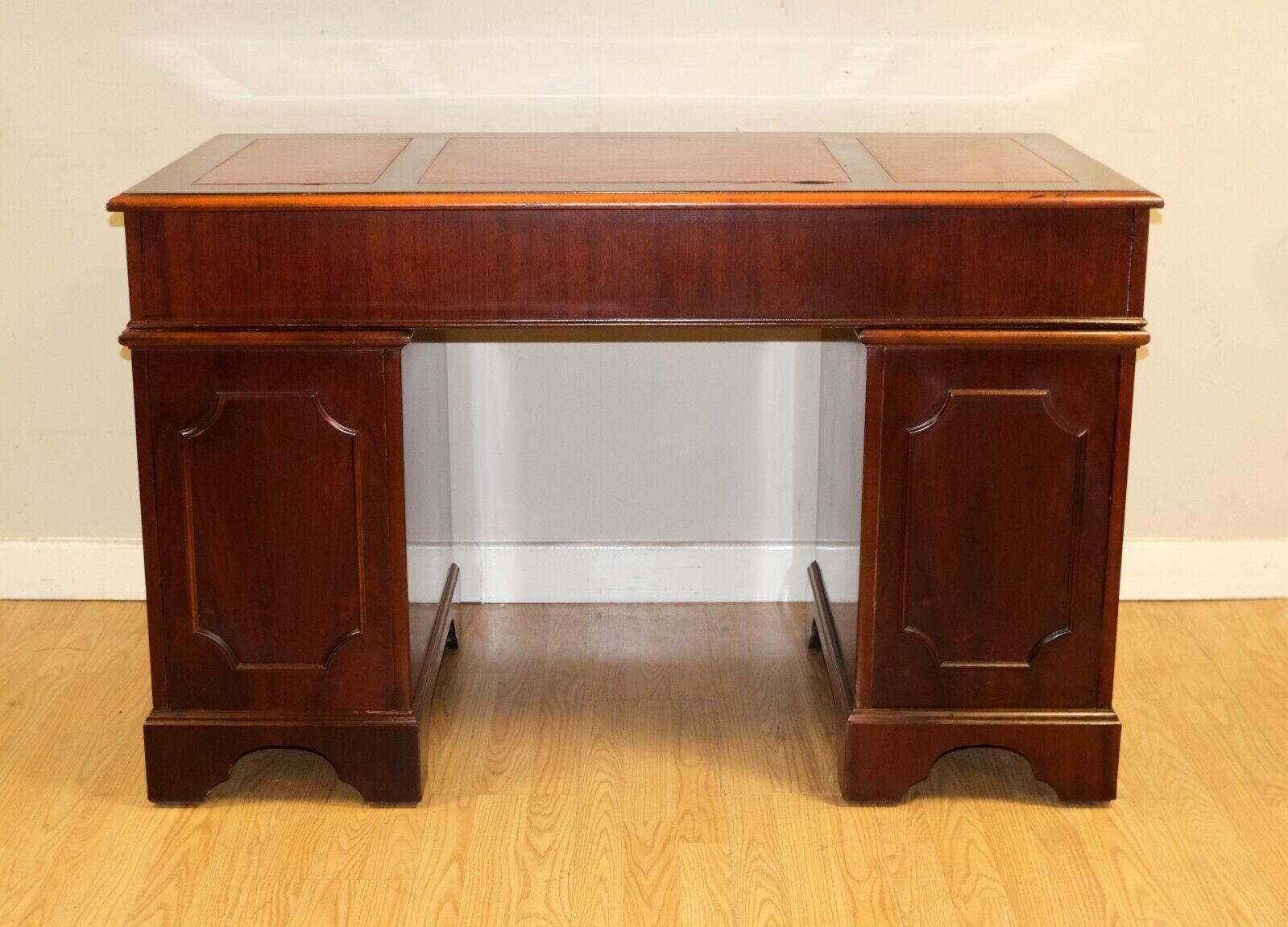 LATE 20TH C WARING & GILLOW PEDESTAL DESK WiTH GOLD TOOLED RED LEATHER TOP  For Sale 6