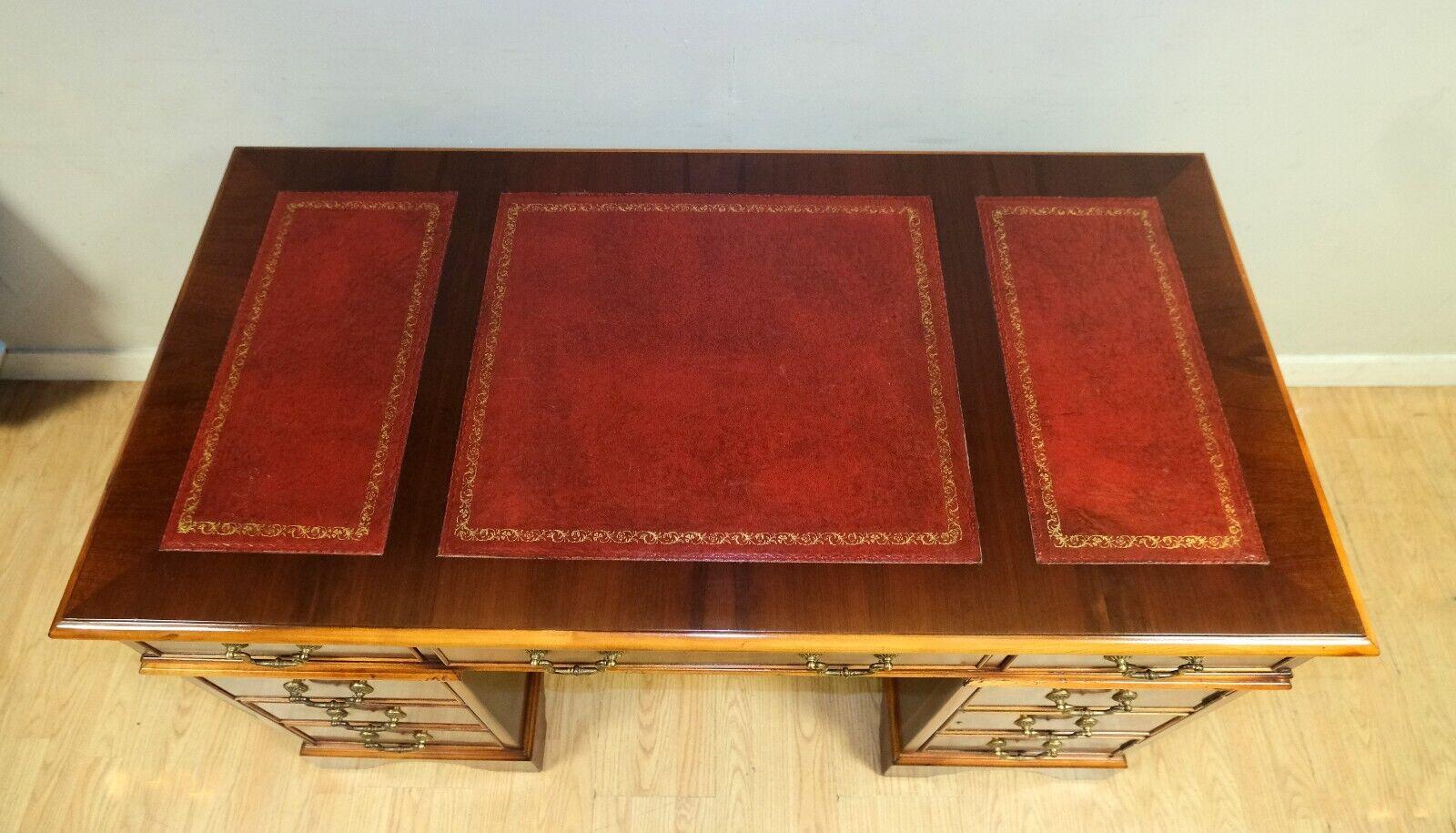 Leather LATE 20TH C WARING & GILLOW PEDESTAL DESK WiTH GOLD TOOLED RED LEATHER TOP  For Sale